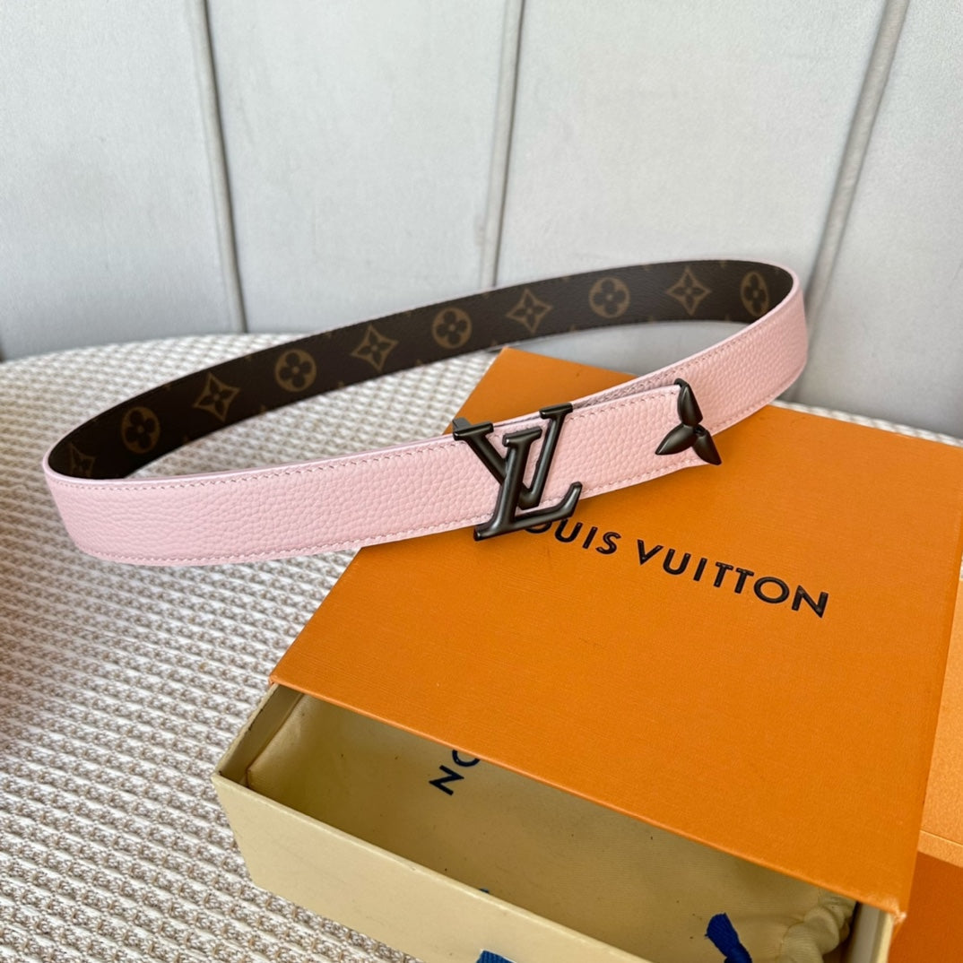 PRETTY LV 30MM REVERSIBLE BELT IN LIGHT PINK CALFSKIN BLACK HARDWARE - 30