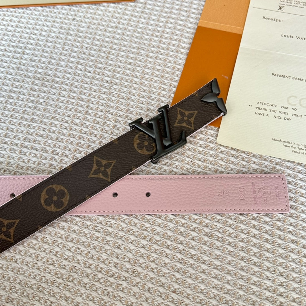 PRETTY LV 30MM REVERSIBLE BELT IN LIGHT PINK CALFSKIN BLACK HARDWARE - 30