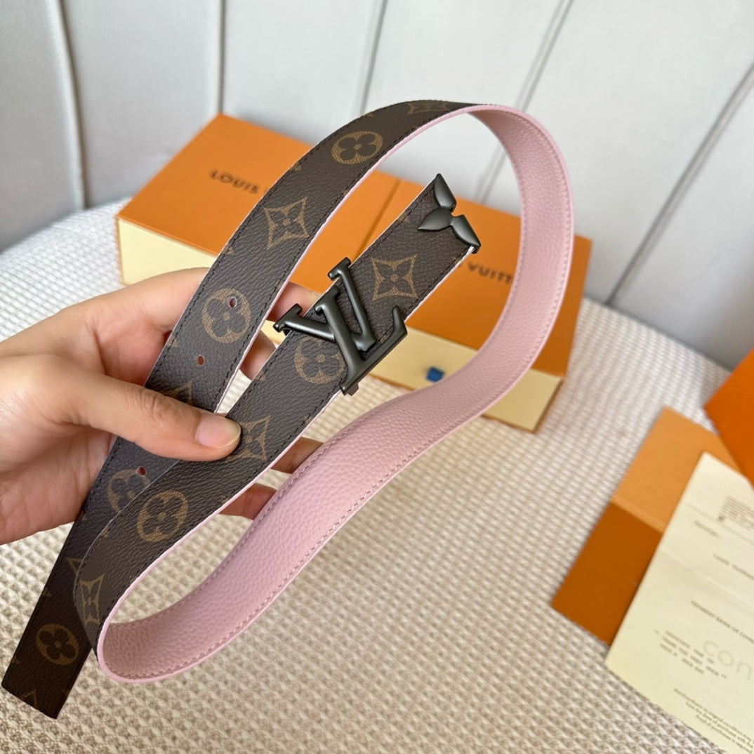 PRETTY LV 30MM REVERSIBLE BELT IN LIGHT PINK CALFSKIN BLACK HARDWARE - 30