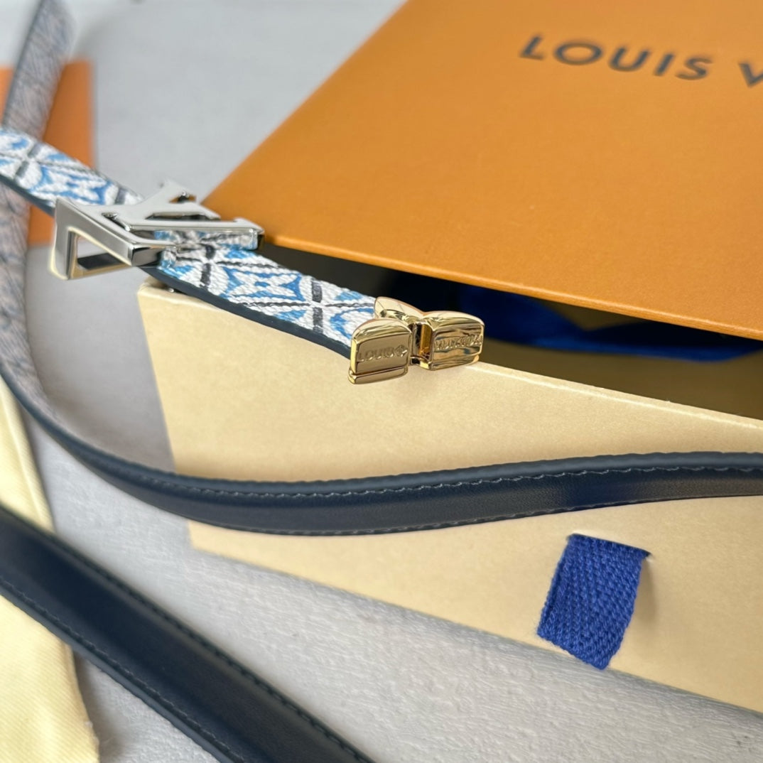 Pretty LV 20mm Reversible Belt Silver Buckle Black White Blue Leather - 30