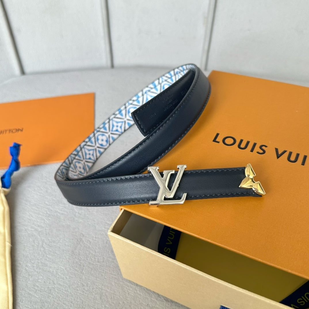 Pretty LV 20mm Reversible Belt Silver Buckle Black White Blue Leather - 30
