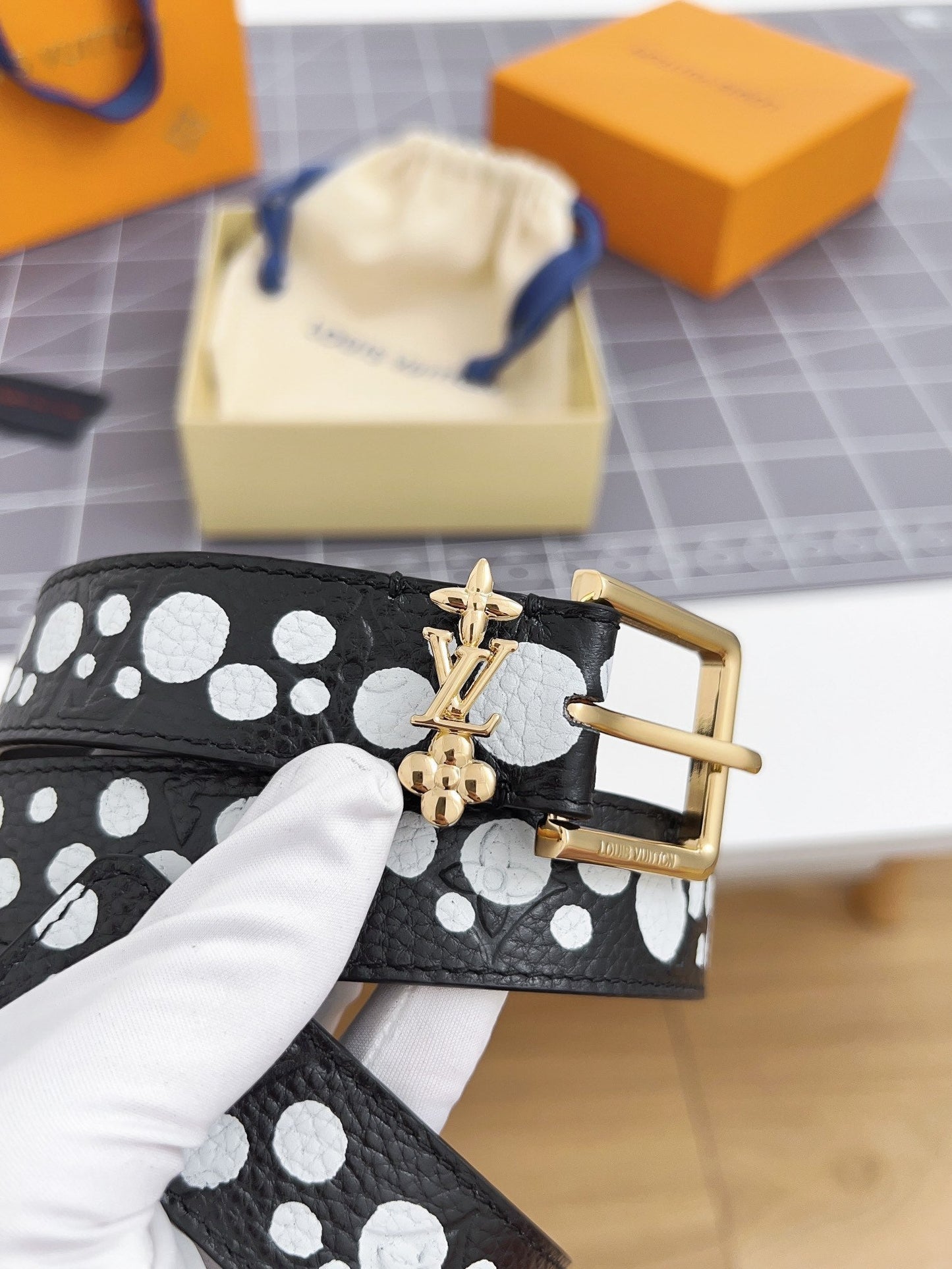 LV Bloom 30mm Belt Gold Buckle Black White Leather - 30