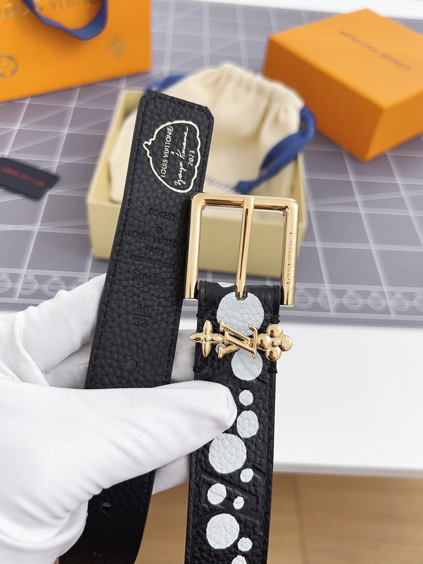 LV Bloom 30mm Belt Gold Buckle Black White Leather - 30