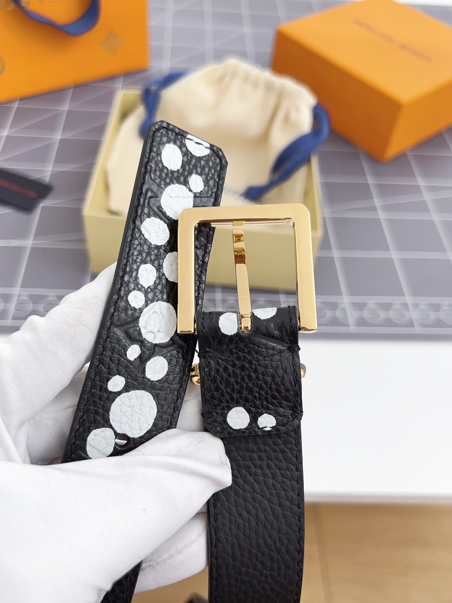 LV Bloom 30mm Belt Gold Buckle Black White Leather - 30
