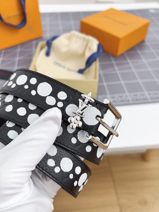 LV Bloom 30mm Belt Silver Buckle Black White Leather - 30
