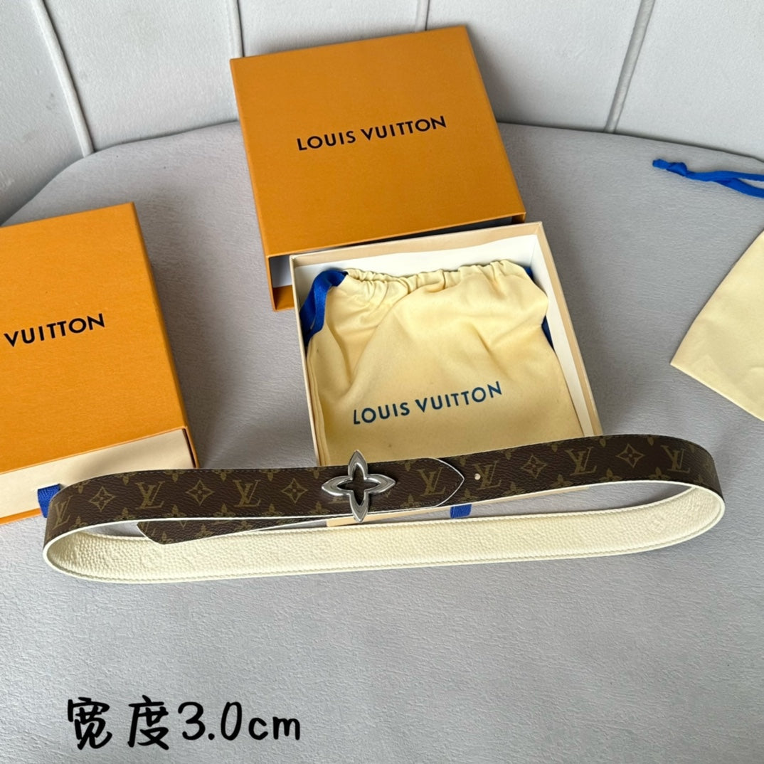 LV  MINI FLOWERGRAM 30MM REVERSIBLE BELT IN WHITE EMBOSSED CALFSKIN SILVER HARDWARE - 30