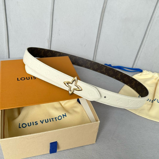LV  MINI FLOWERGRAM 30MM REVERSIBLE BELT IN WHITE EMBOSSED CALFSKIN GOLD HARDWARE - 30