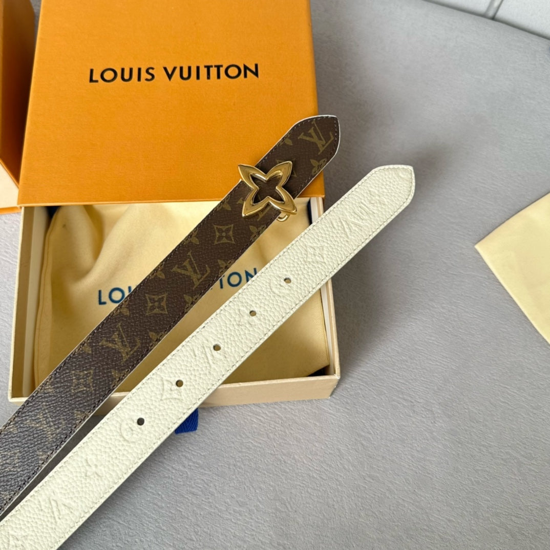 LV  MINI FLOWERGRAM 30MM REVERSIBLE BELT IN WHITE EMBOSSED CALFSKIN GOLD HARDWARE - 30