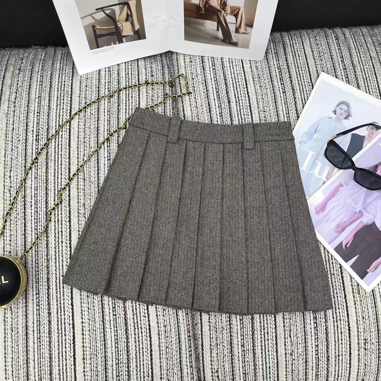 MIUMIU SKIRT STYLE 575