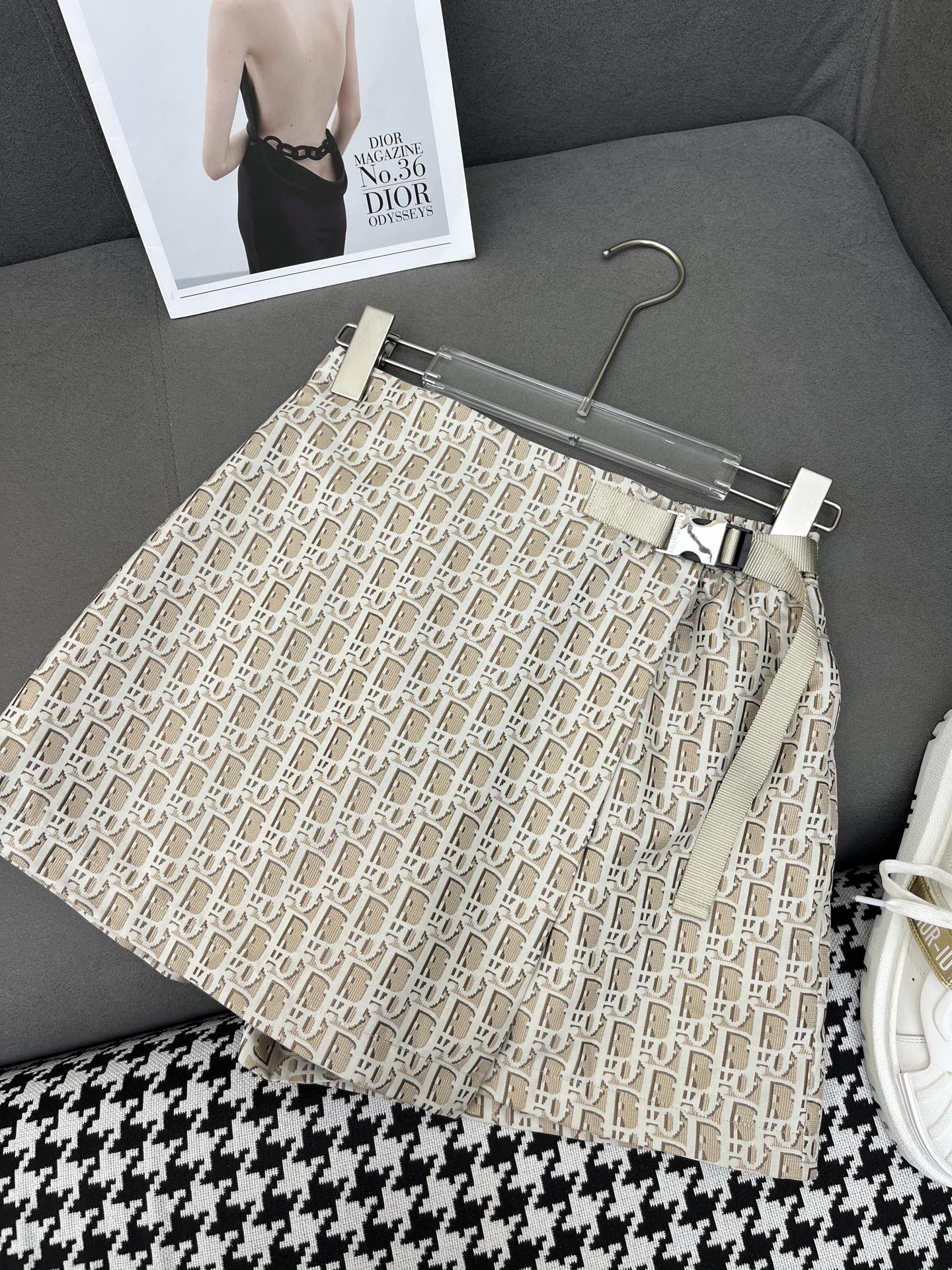 DIOR WRAP-FRONT SHORTS 228595