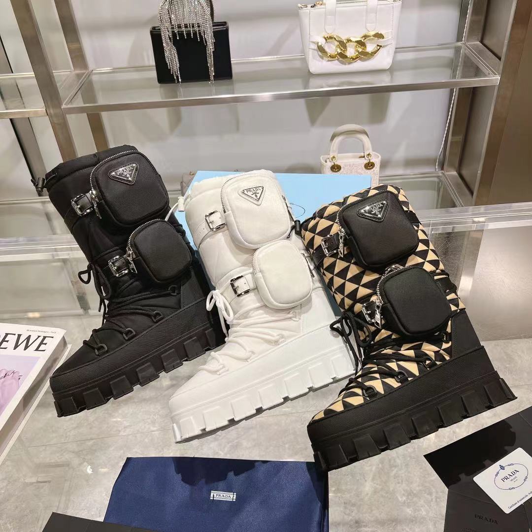 RE-NYLON SKI BOOTS BLACK AND BEIGE ATTACHED POUCH - 35