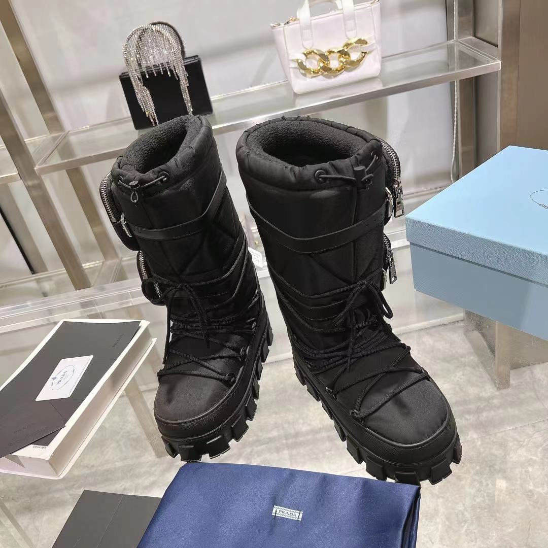 RE-NYLON SKI BOOTS BLACK ATTACHED POUCH - 35