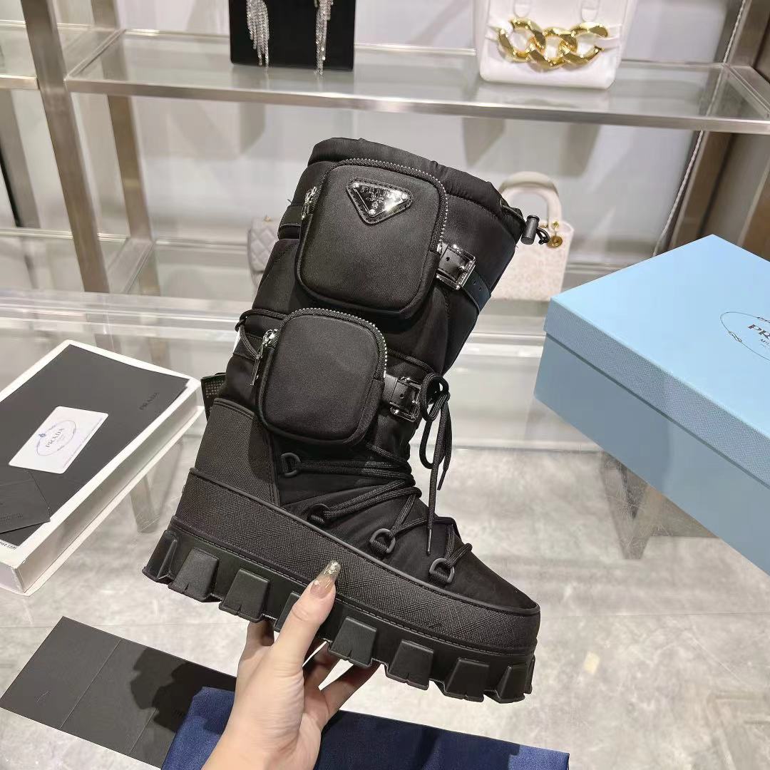 RE-NYLON SKI BOOTS BLACK ATTACHED POUCH - 35