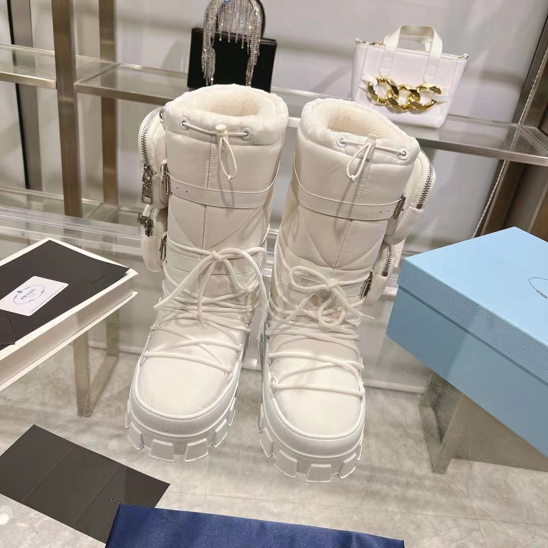 RE-NYLON SKI BOOTS WHITE ATTACHED POUCH - 35