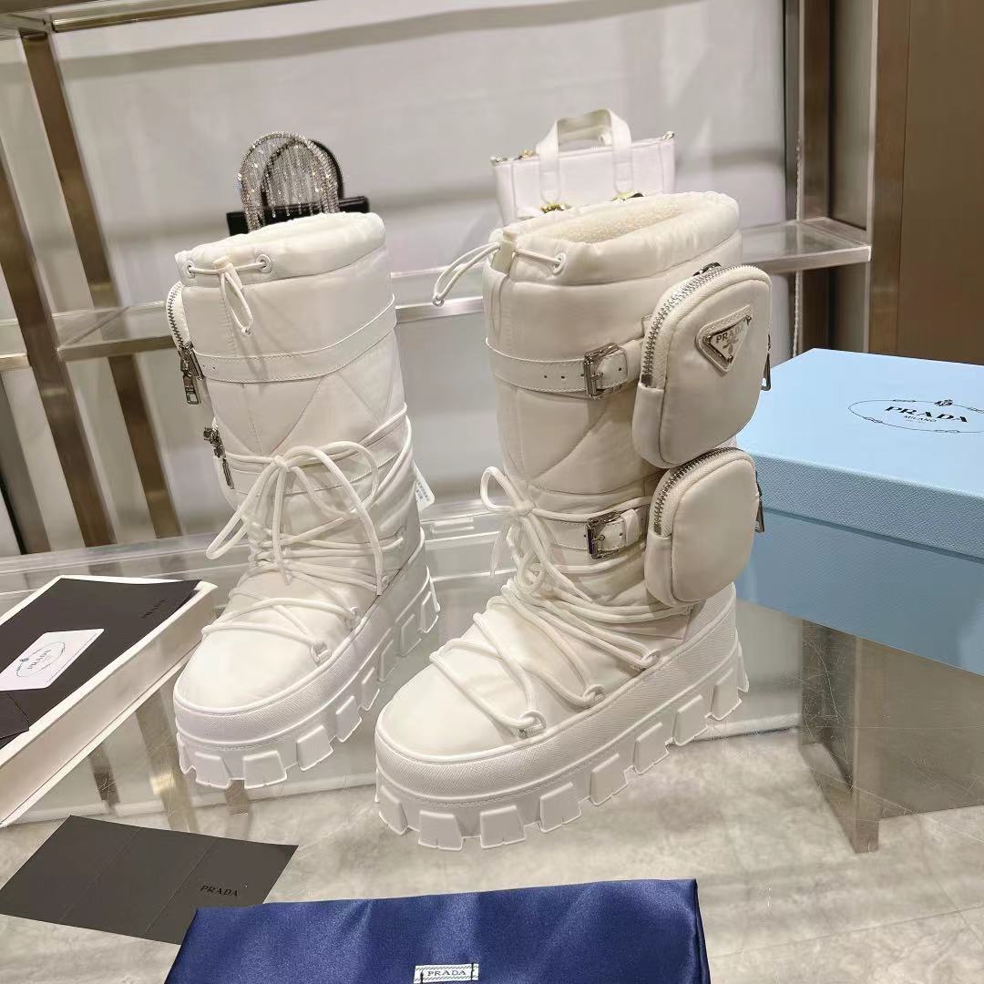 RE-NYLON SKI BOOTS WHITE ATTACHED POUCH - 35