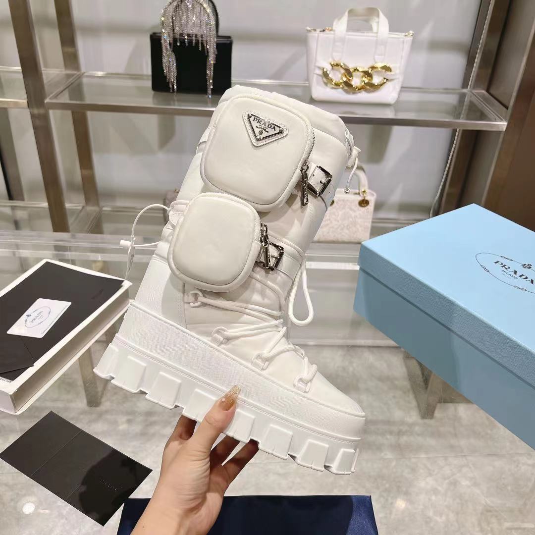 RE-NYLON SKI BOOTS WHITE ATTACHED POUCH - 35