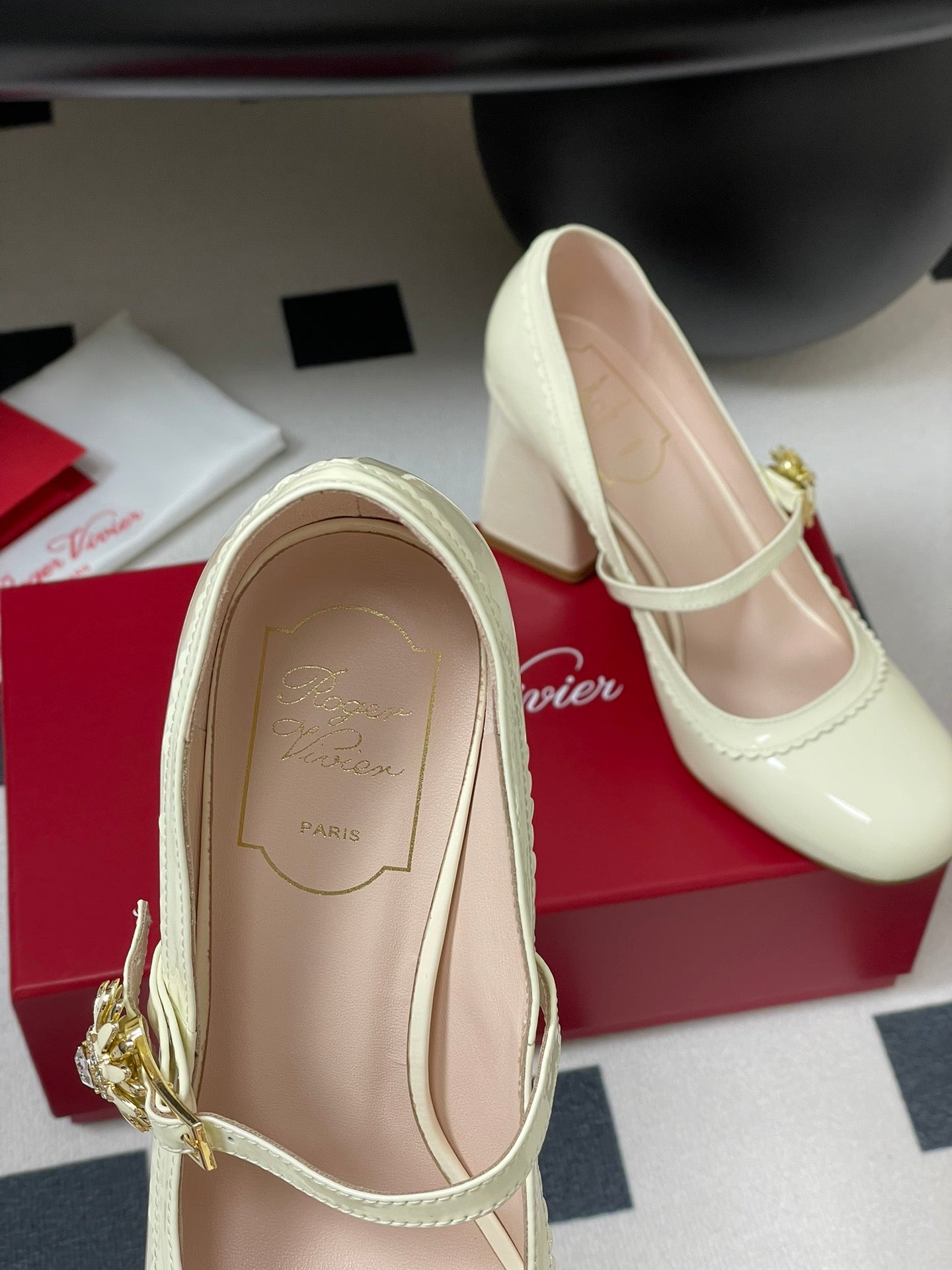 TRÈS VIVIER MARY JANE PUMPS 85MM IN CREAM GLOSSY CALFSKIN - 35