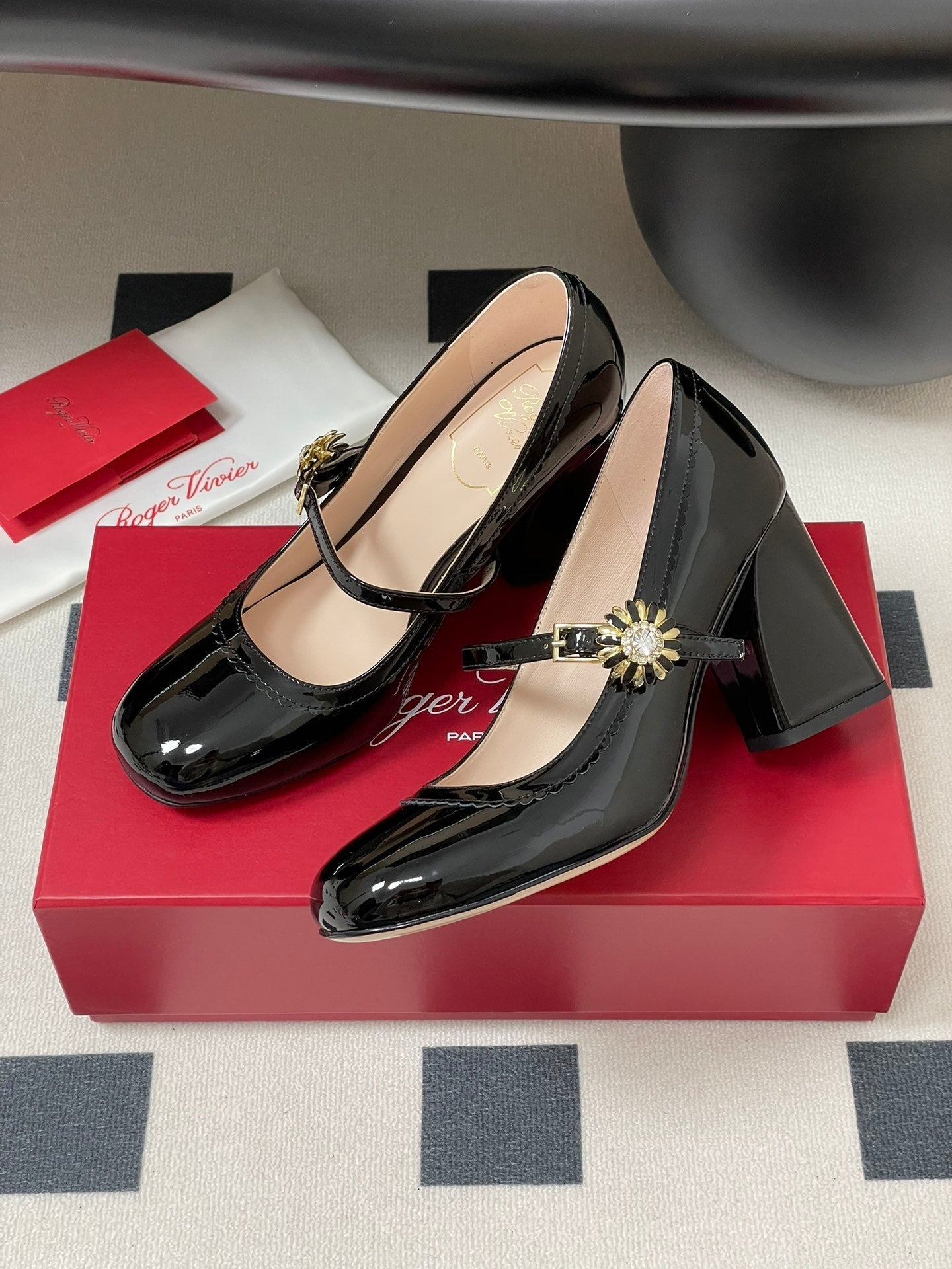 TRÈS VIVIER MARY JANE PUMPS 85MM IN BLACK GLOSSY CALFSKIN - 35