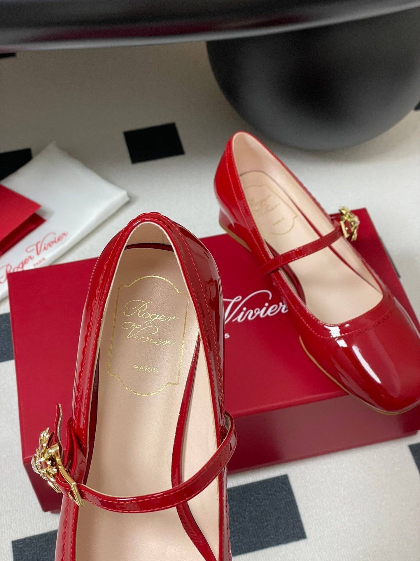 TRÈS VIVIER MARY JANE PUMPS IN RED PATENT CALFSKIN - 35