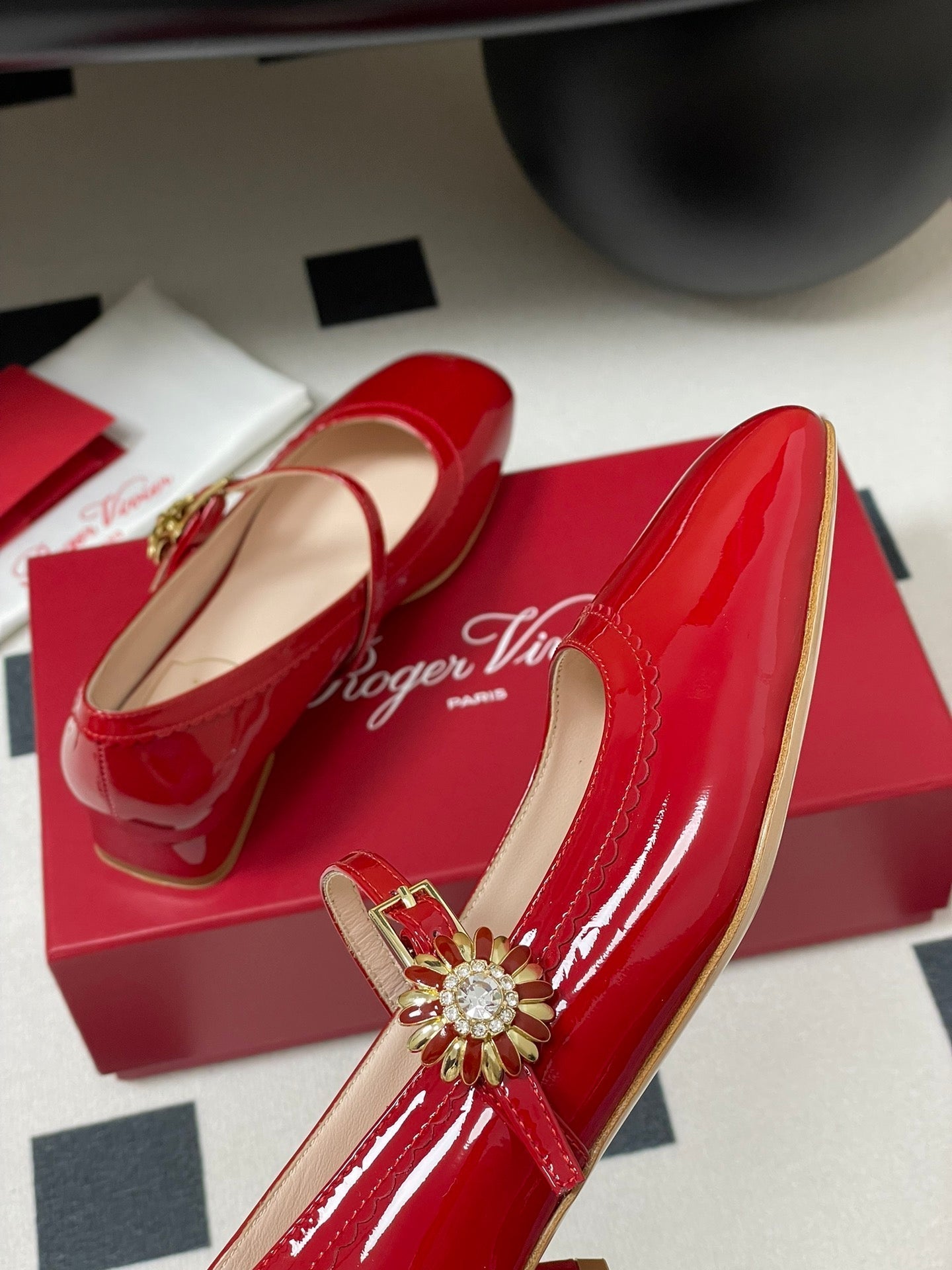 TRÈS VIVIER MARY JANE PUMPS IN RED PATENT CALFSKIN - 35