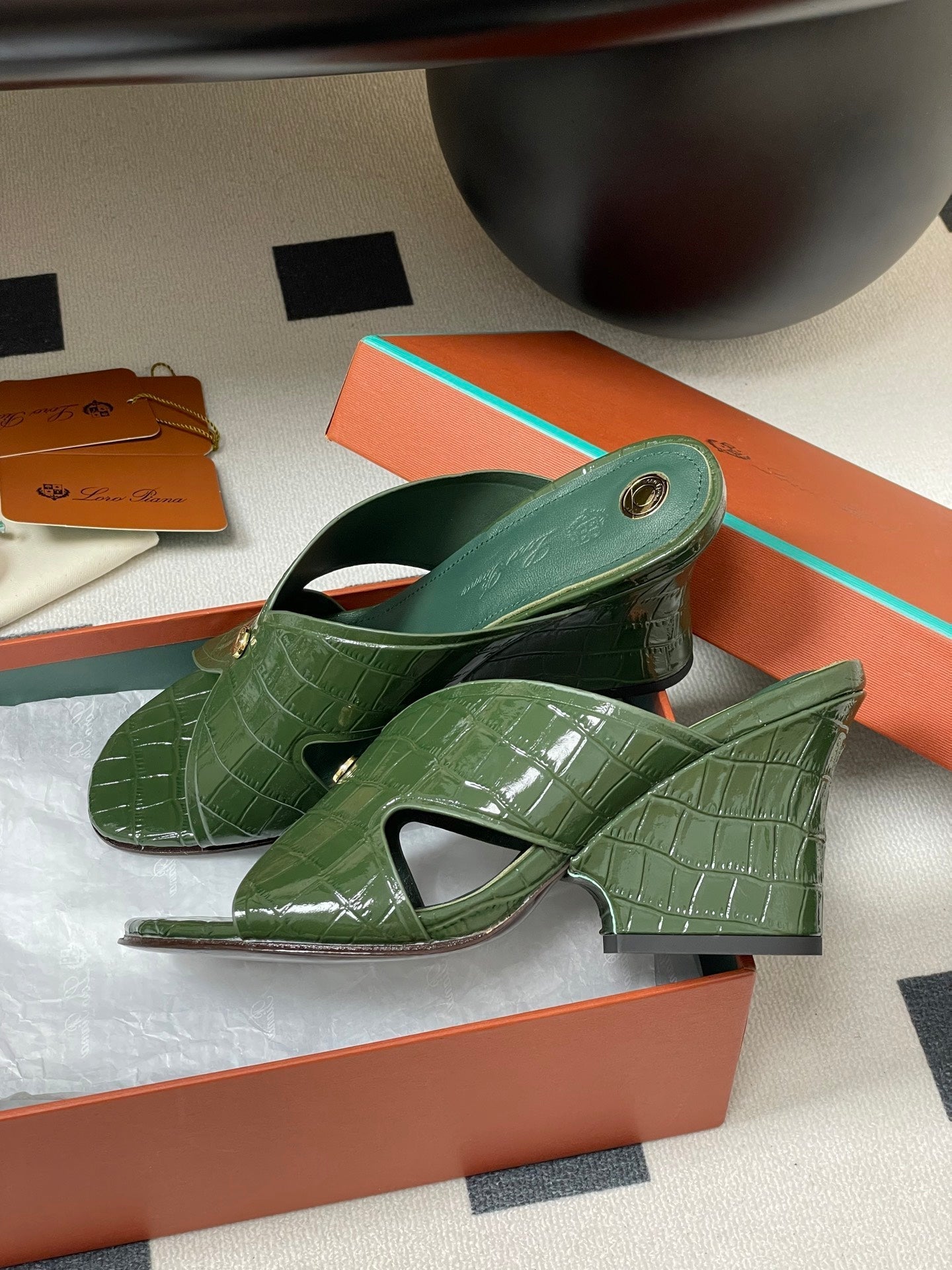HIGH HEELS 80 MM IN MOSS GREEN CALFSKIN SNAKE EMBOSSING - 35