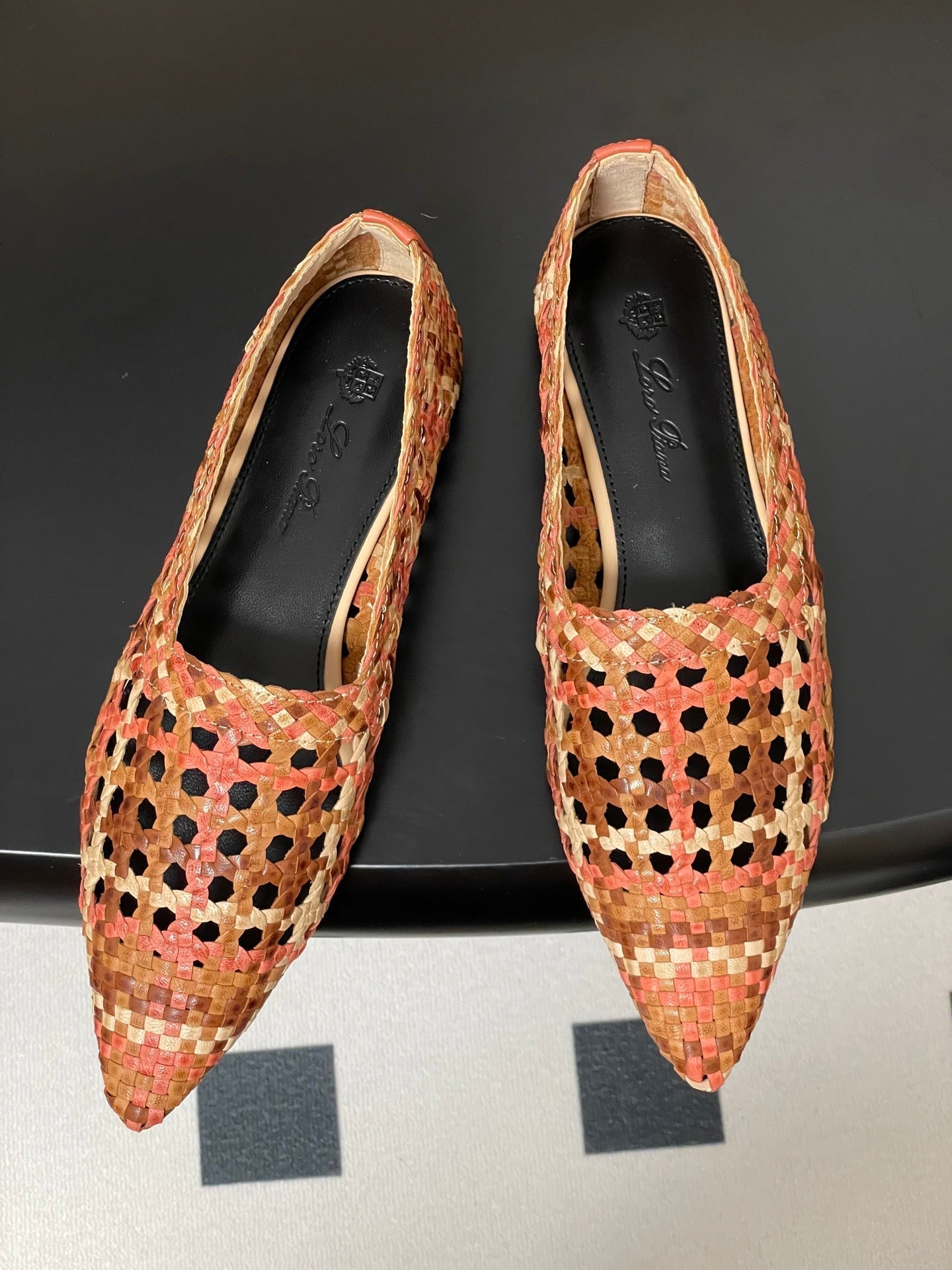 LP POINTED-TOE BALLET FLATS 25S IN ORANGE LAMBSKIN - 35