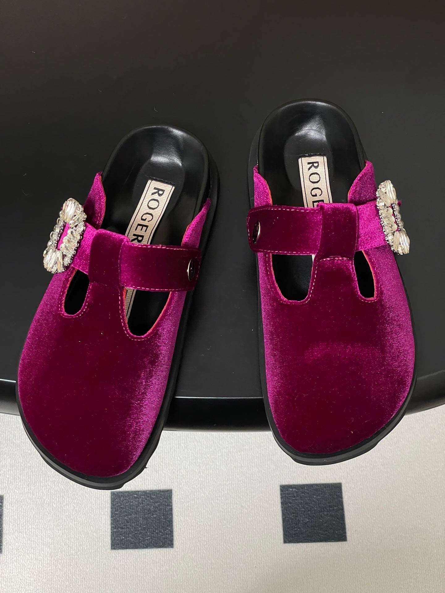 ROGER VIVIER 25S VIV' RANGERS MULES IN DARK MAGENTA VELVET EMBELLISHED CRYSTALS - 35