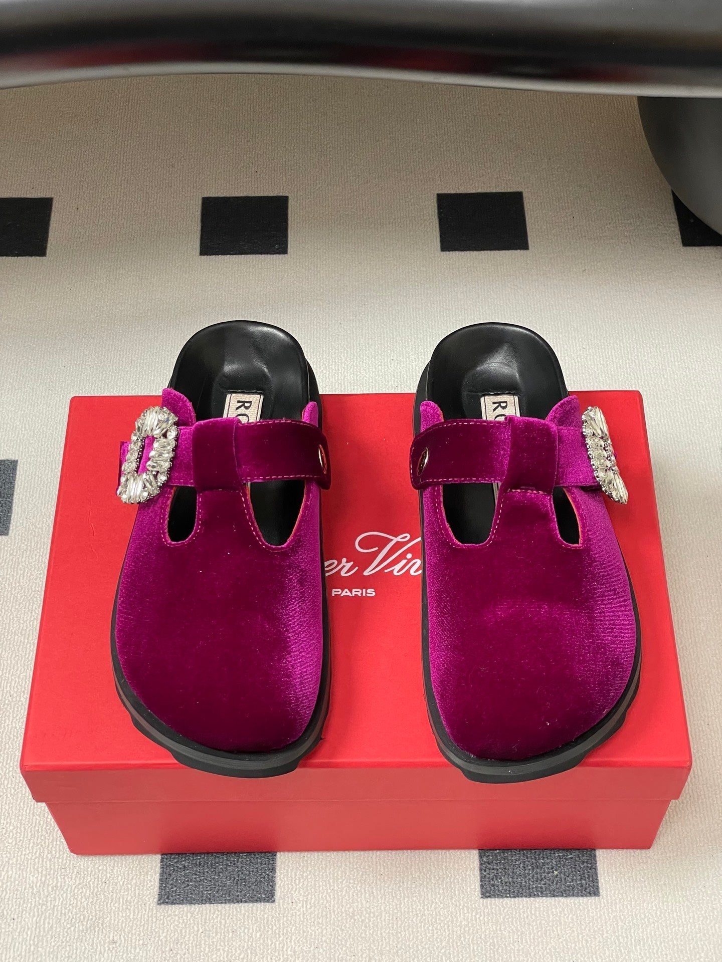ROGER VIVIER 25S VIV' RANGERS MULES IN DARK MAGENTA VELVET EMBELLISHED CRYSTALS - 35