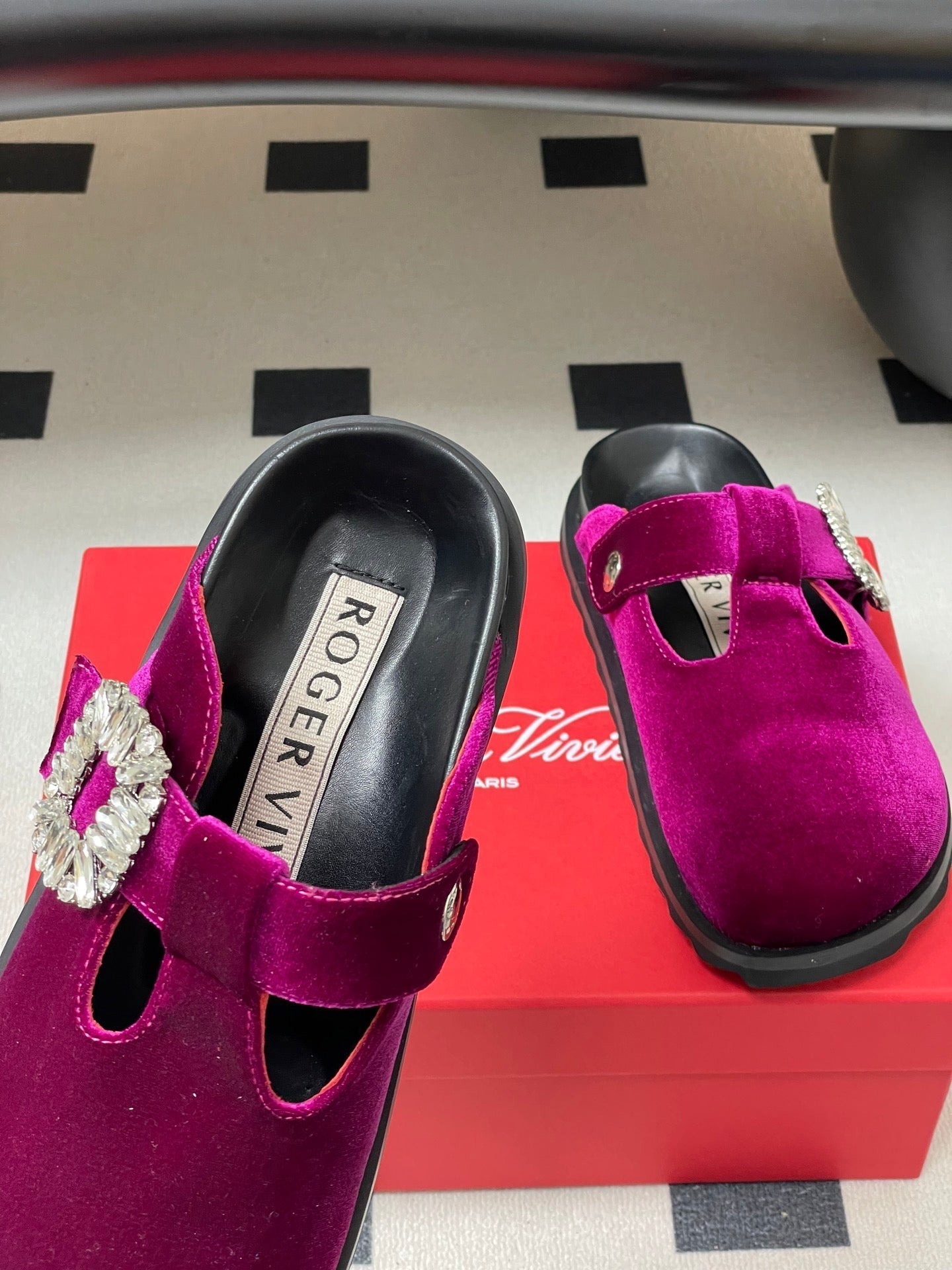 ROGER VIVIER 25S VIV' RANGERS MULES IN DARK MAGENTA VELVET EMBELLISHED CRYSTALS - 35