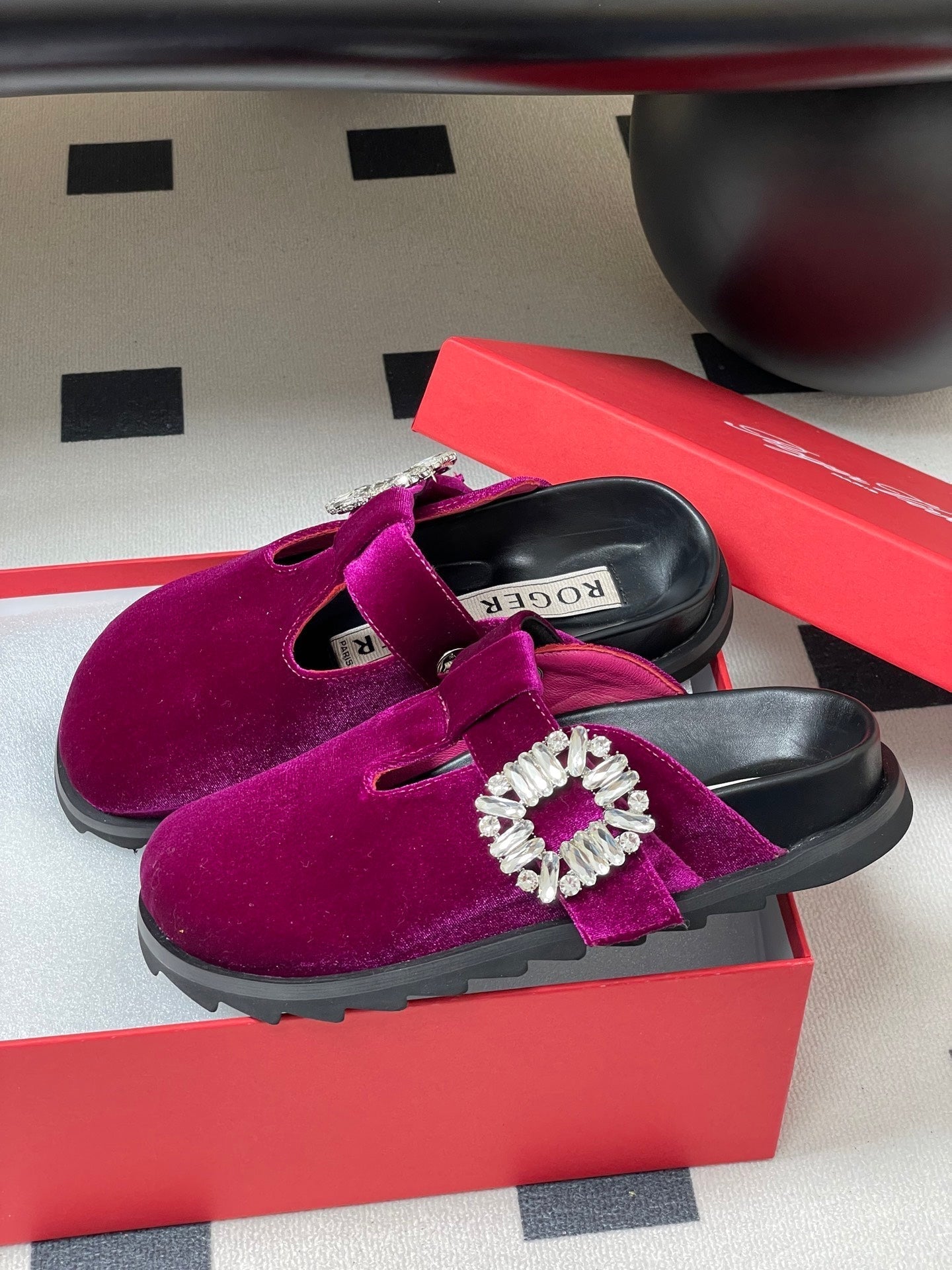 ROGER VIVIER 25S VIV' RANGERS MULES IN DARK MAGENTA VELVET EMBELLISHED CRYSTALS - 35