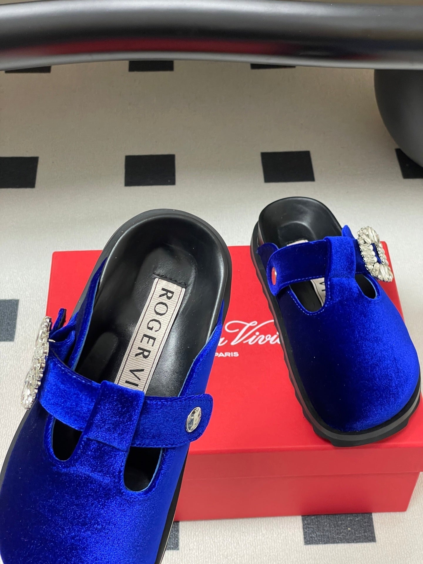 ROGER VIVIER 25S VIV' RANGERS MULES IN DARK BLUE VELVET EMBELLISHED CRYSTALS - 35