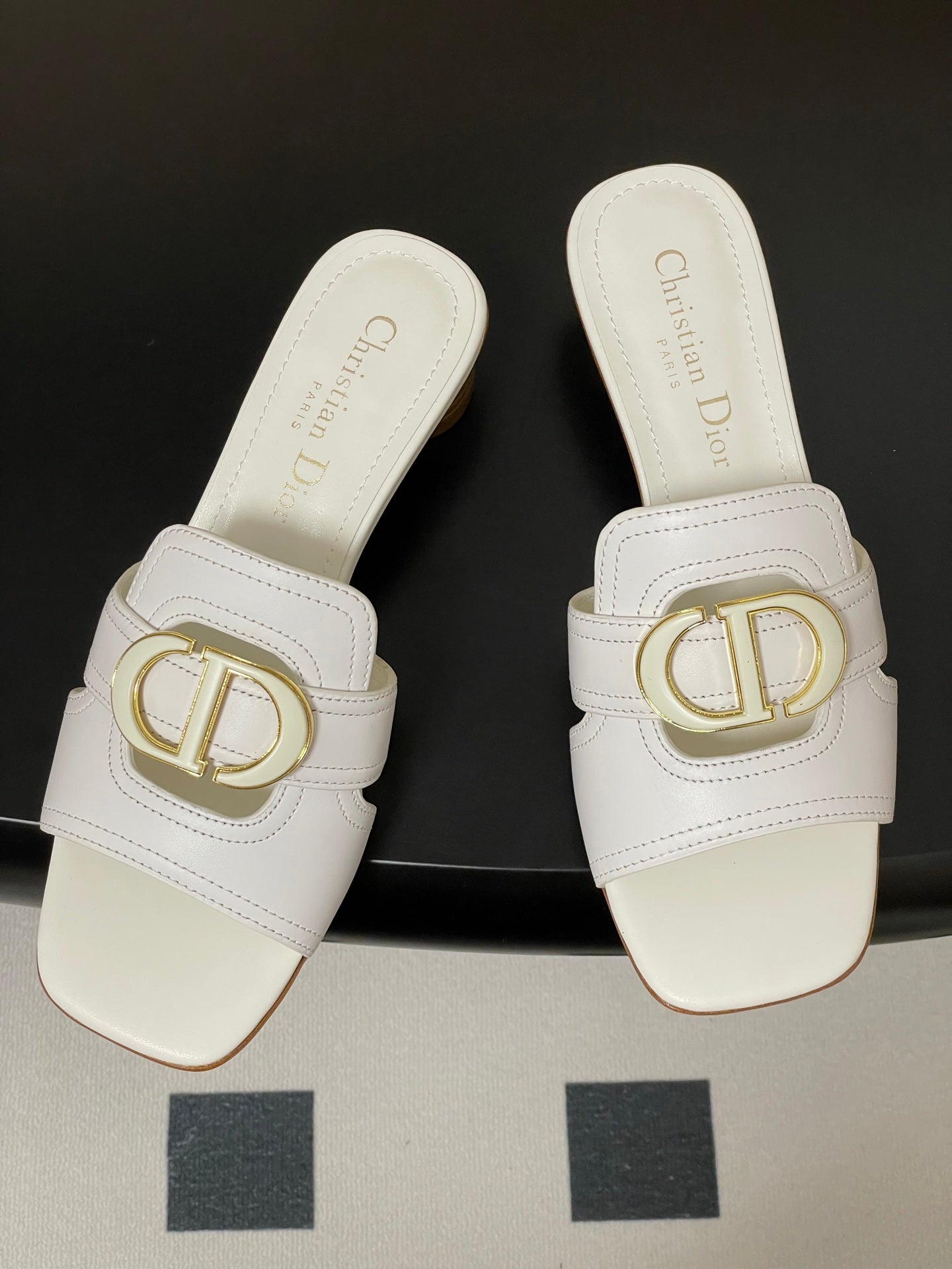 DIOR HIGH HEEL CLASSIC MONTAIGNE 40 MM 25S IN WHITE LAMBSKIN WITH CD LOGO - 34