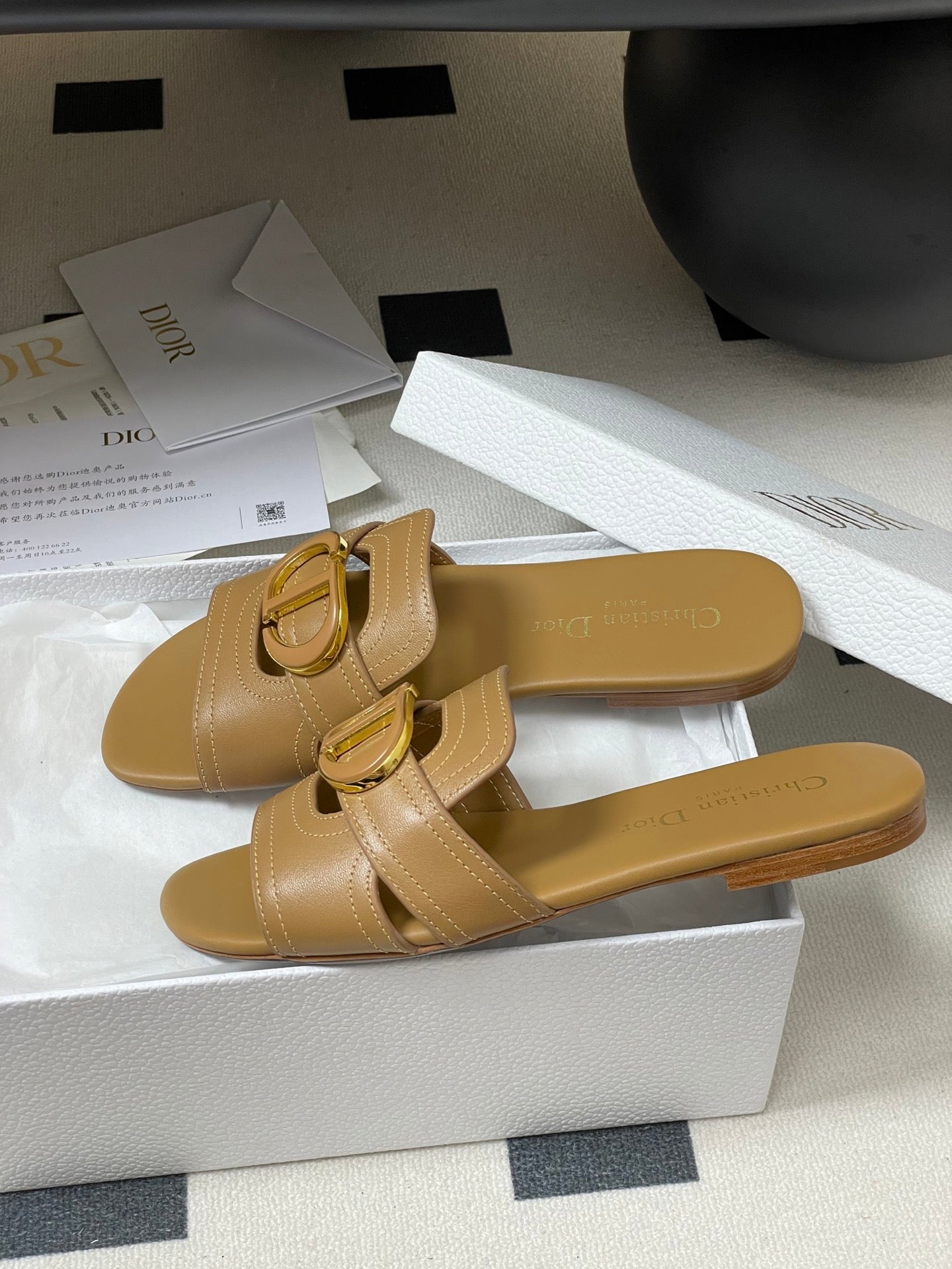 DIOR CLASSIC MONTAIGNE SANDALS 25S IN LIGHT BROWN LAMBSKIN WITH CD LOGO - 34