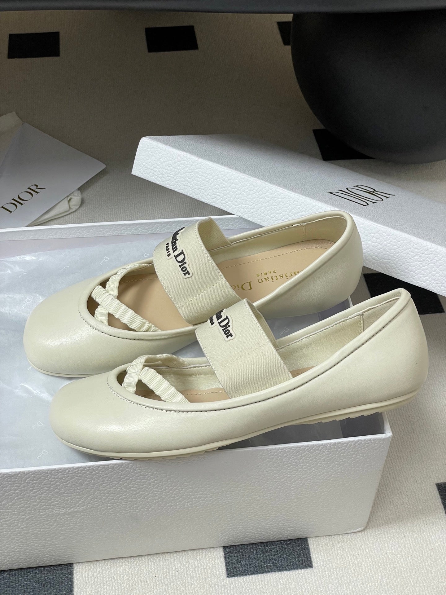 DIOR STRETCH BALLET FLATS 25S IN CREAM WHITE LAMBSKIN - 35