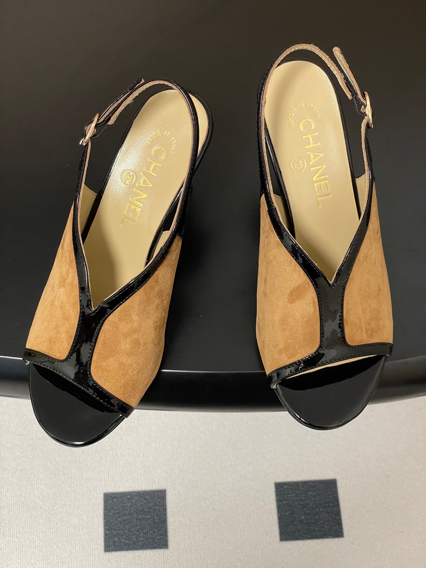 CC HIGH HEELS 85MM IN BROWN AND BLACK SUEDE - 35