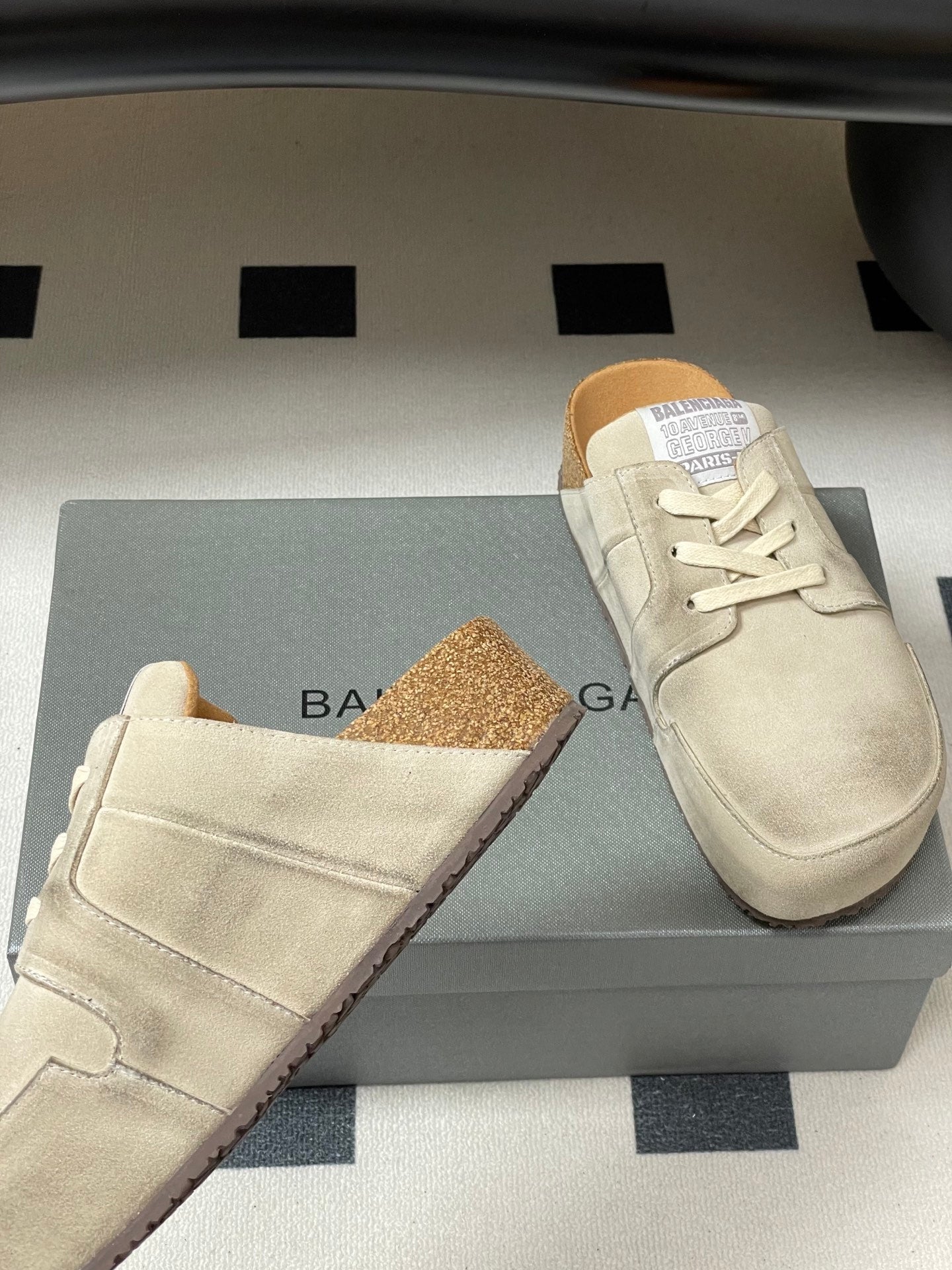 BALENCIAGA 25S MULES BIRKENSTOCK IN CREAM BEIGE SUEDE - 35