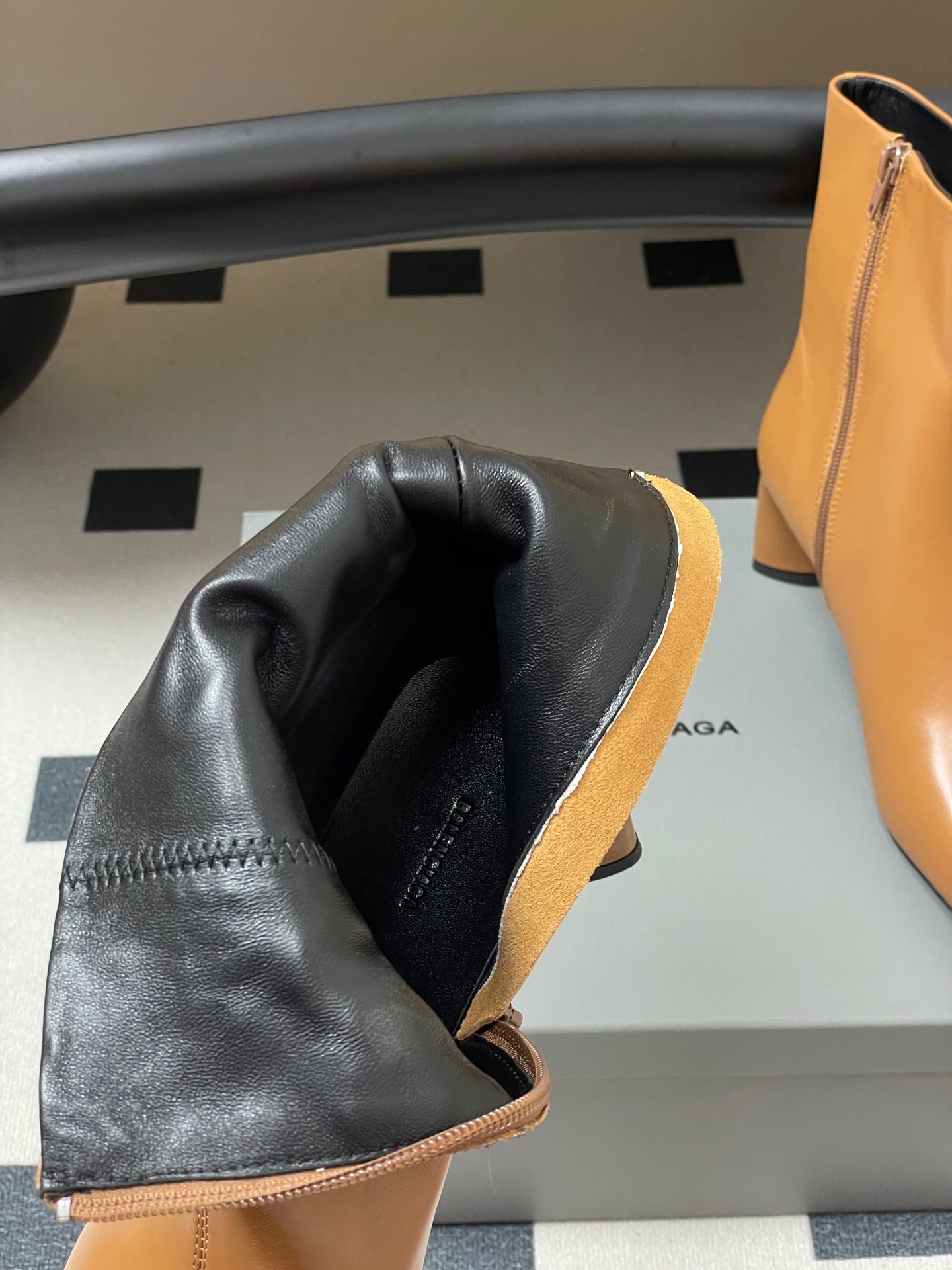 BALENCIAGA 25S ANKLE BOOTS 65 MM IN LIGHT BROWN COW LEATHER - 35