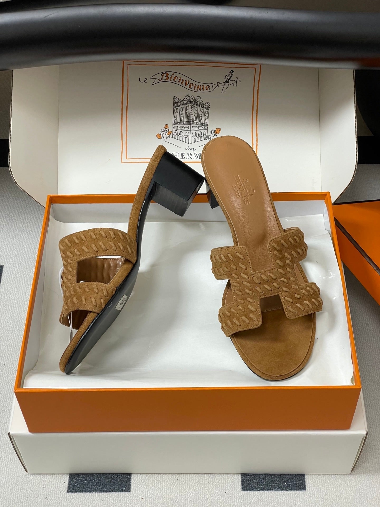 HM 25S ORAN HIGH‑HEEL SANDAL IN LIGHT BROWN SUEDE AND LAMBSKIN - 35
