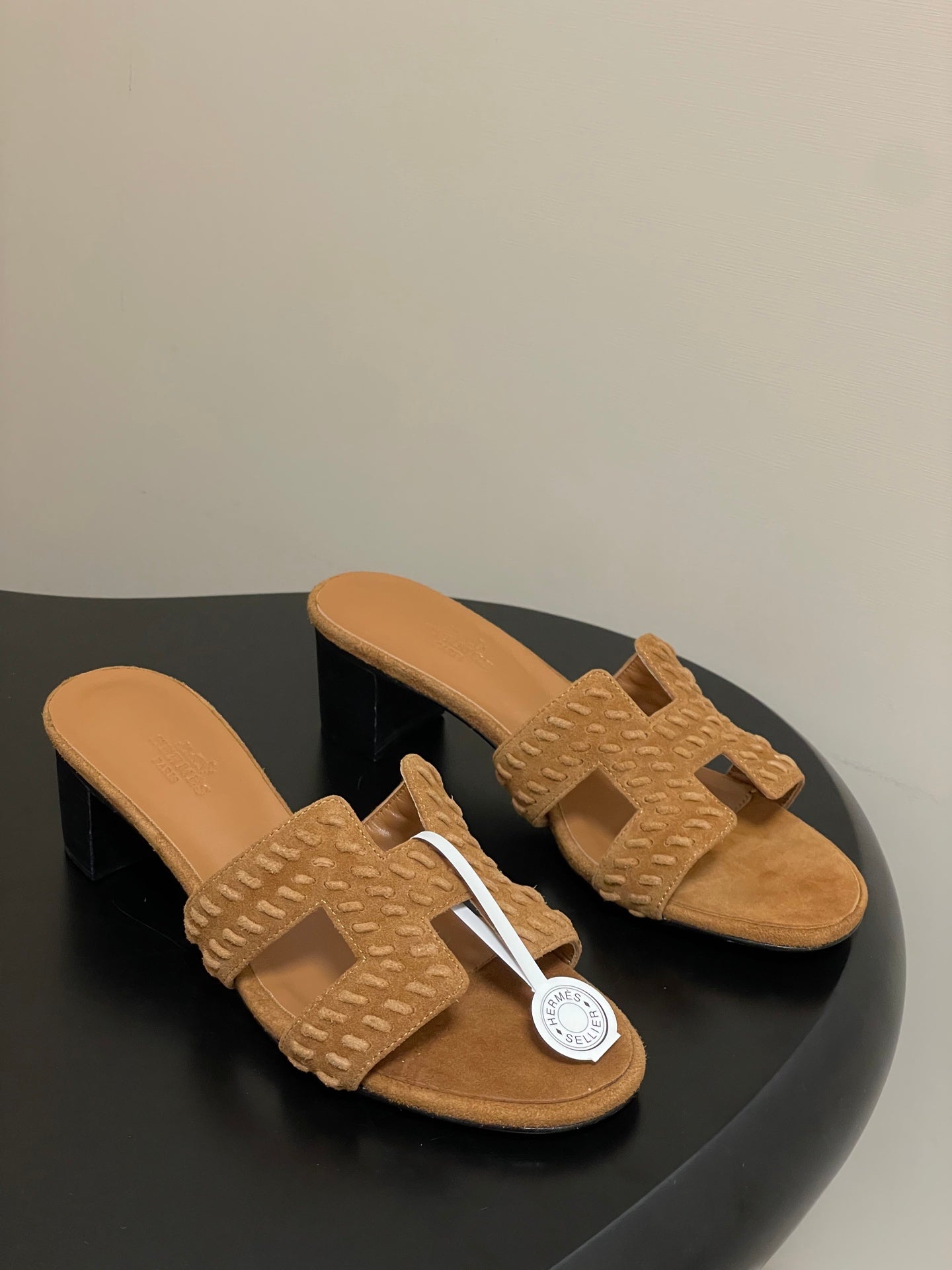 HM 25S ORAN HIGH‑HEEL SANDAL IN LIGHT BROWN SUEDE AND LAMBSKIN - 35