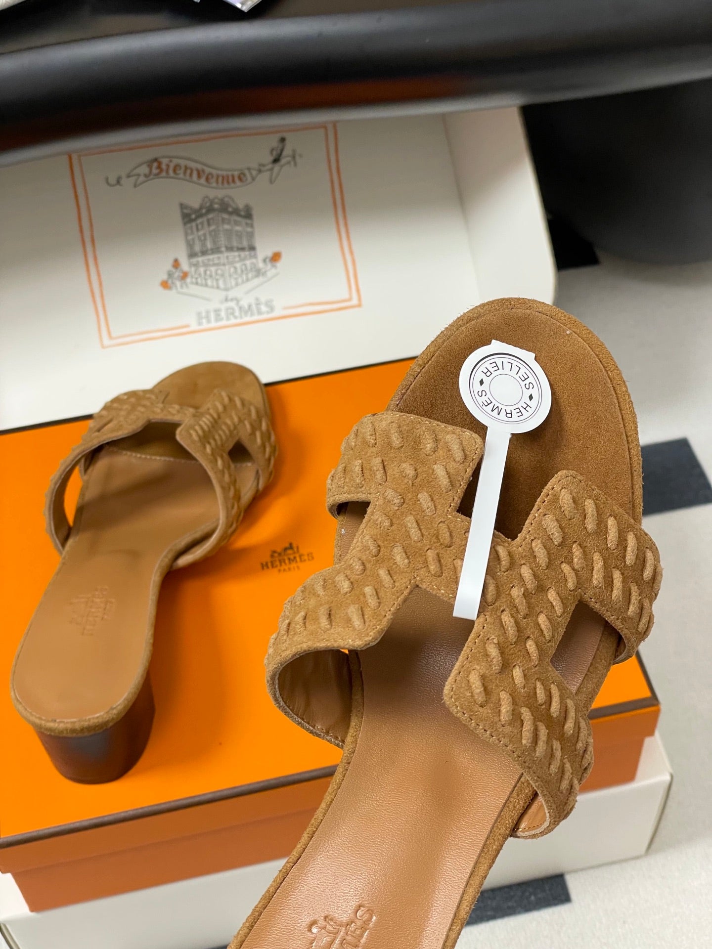 HM 25S ORAN HIGH‑HEEL SANDAL IN LIGHT BROWN SUEDE AND LAMBSKIN - 35
