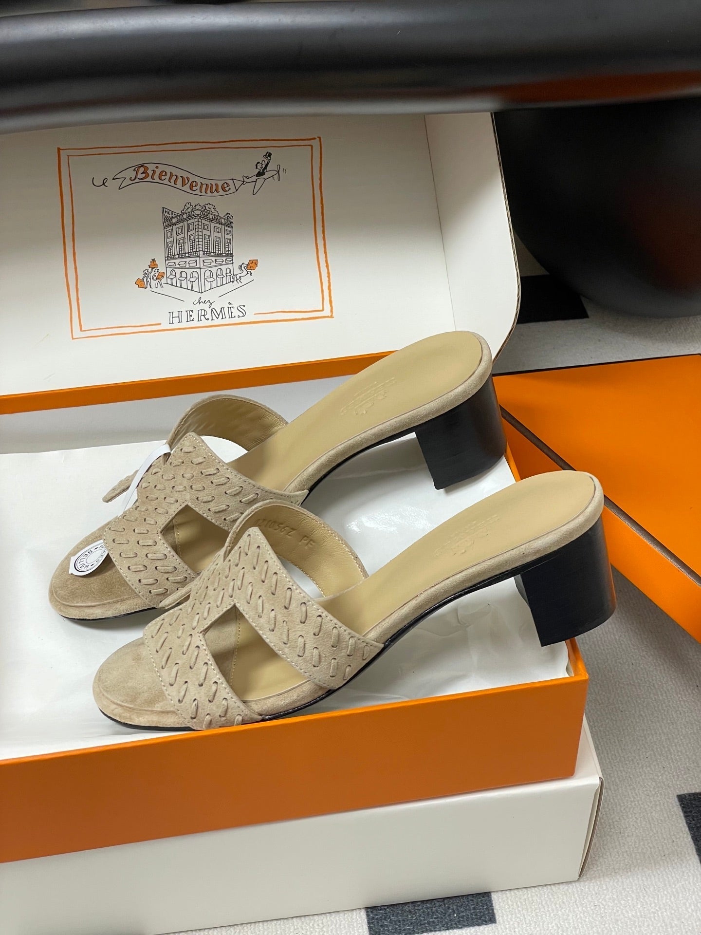 HM 25S ORAN HIGH‑HEEL SANDAL IN BEIGE SUEDE AND LAMBSKIN - 35