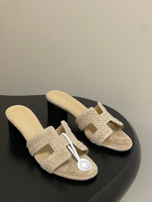HM 25S ORAN HIGH‑HEEL SANDAL IN BEIGE SUEDE AND LAMBSKIN - 35
