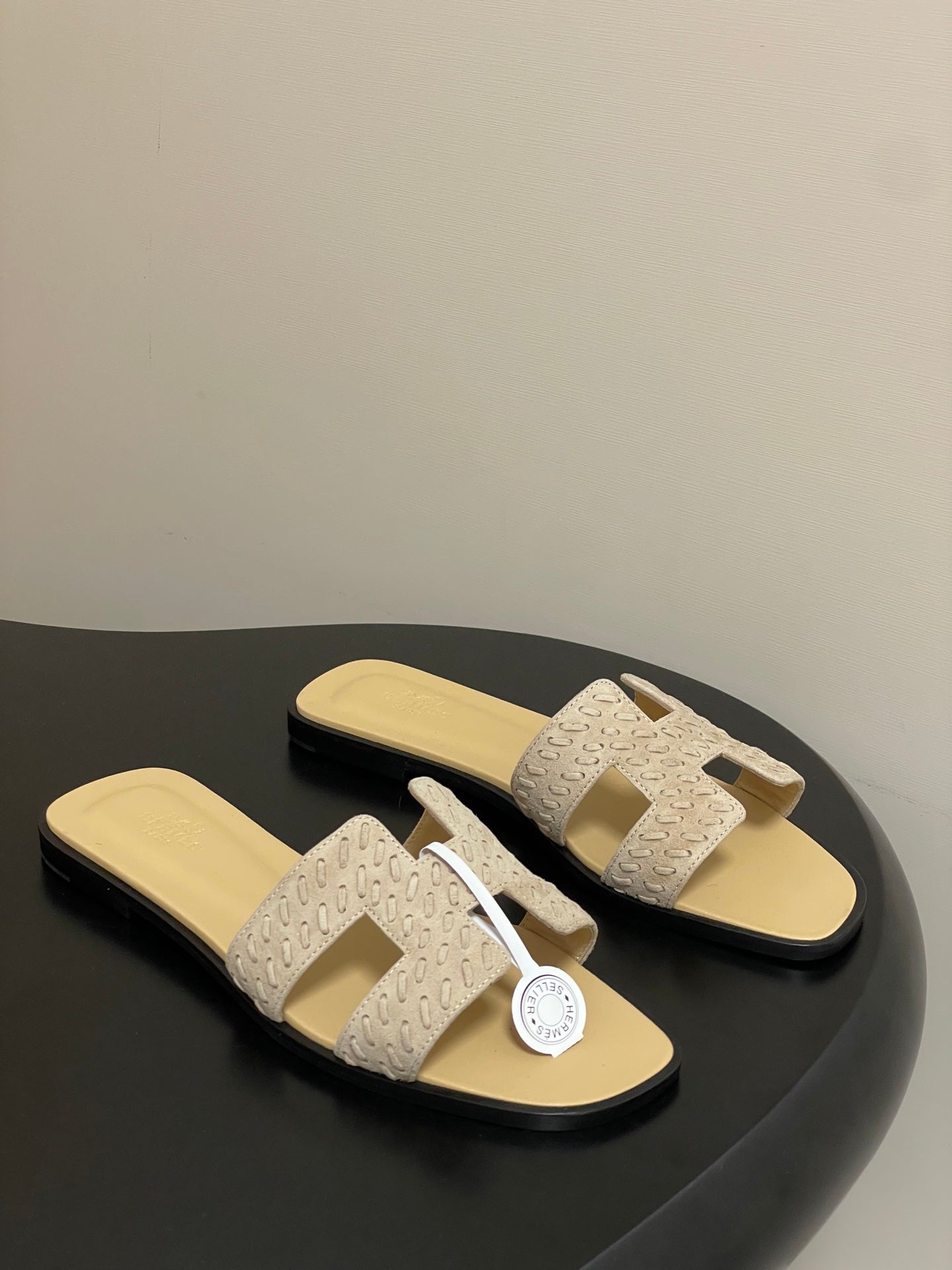 HM 25S ORAN SANDAL IN BEIGE SUEDE AND LAMBSKIN - 35