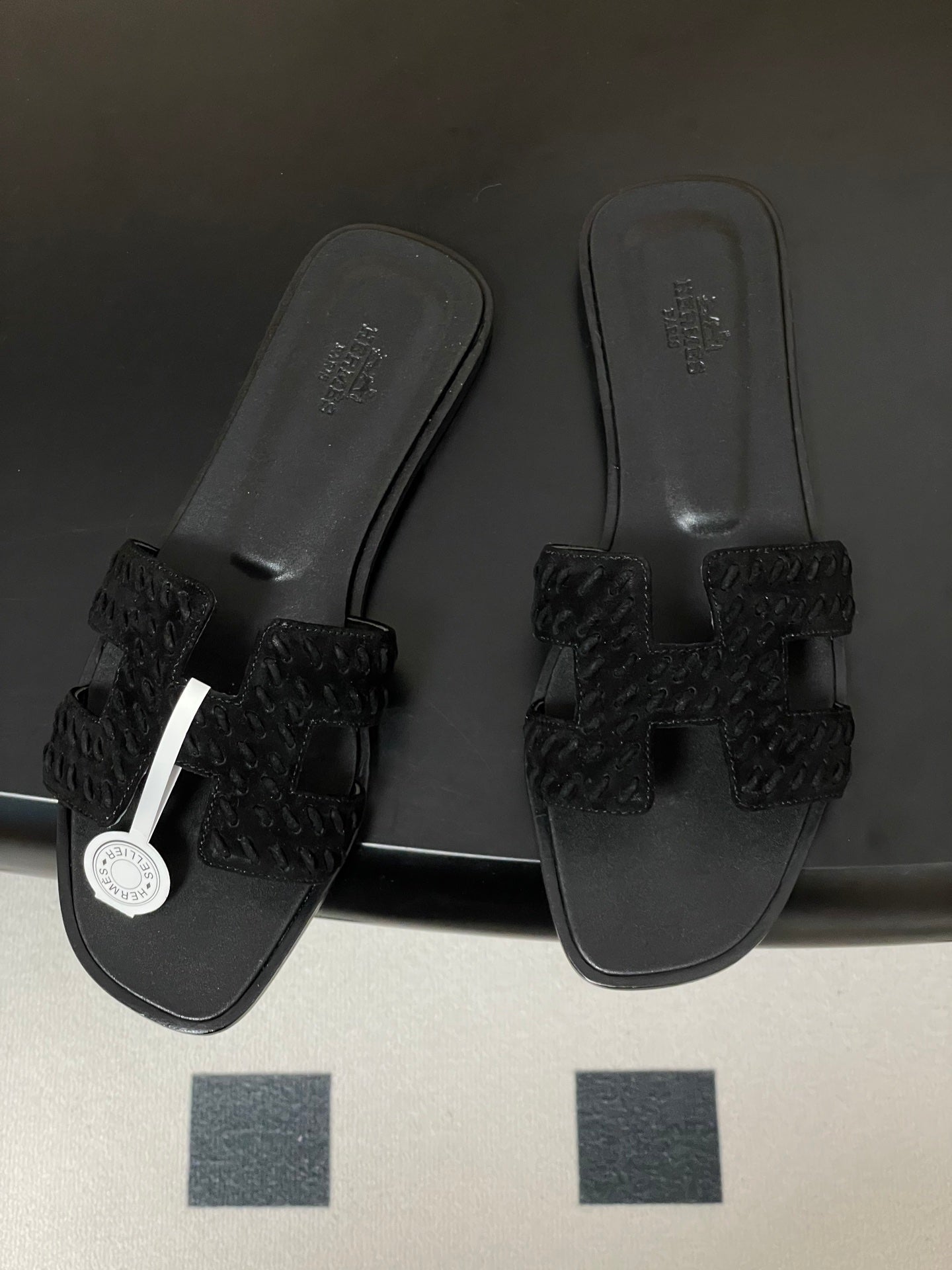 HM 25S ORAN SANDAL IN BLACK SUEDE AND LAMBSKIN - 35