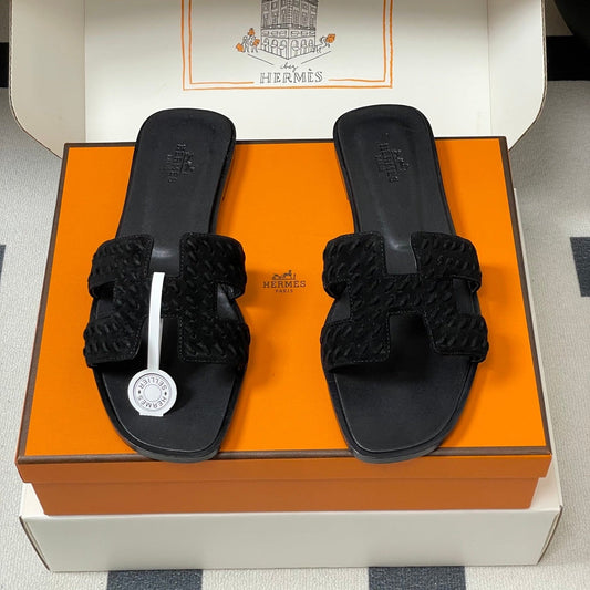 HM 25S ORAN SANDAL IN BLACK SUEDE AND LAMBSKIN - 35