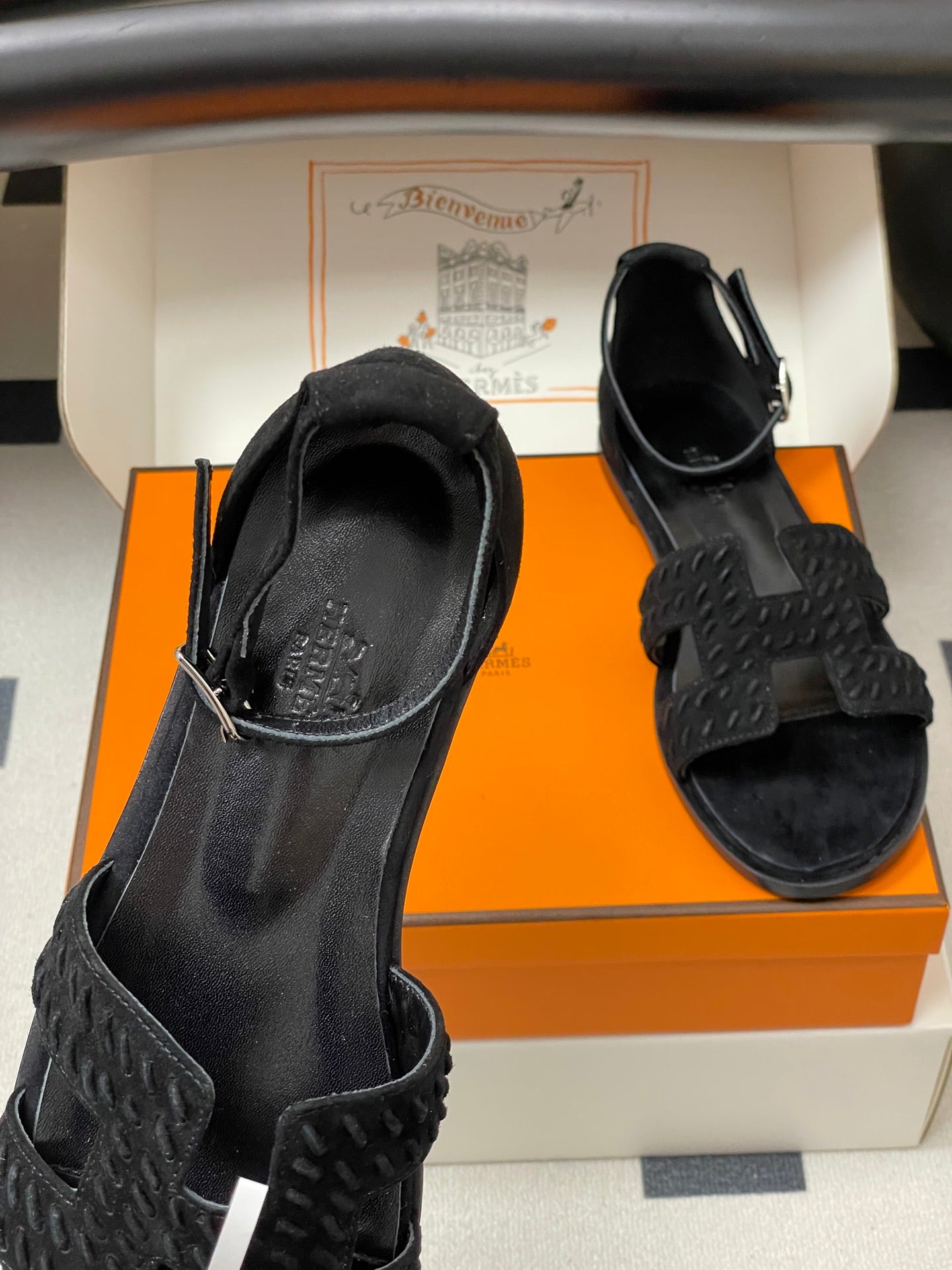 HM 25S SANTORINI SANDAL IN BLACK SUEDE AND LAMBSKIN - 35