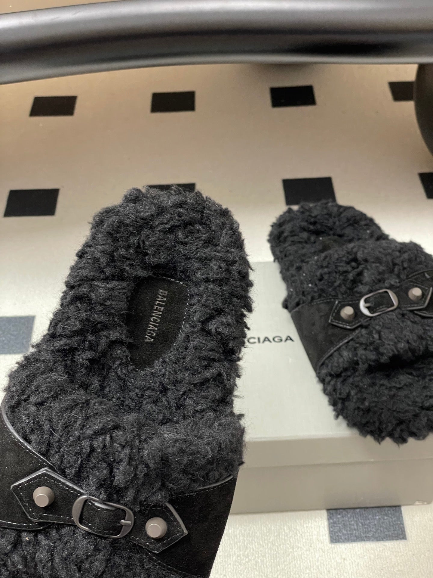 BALENCIAGA 25S SLIPPERS IN BLACK SUEDE AND WOOL - 35