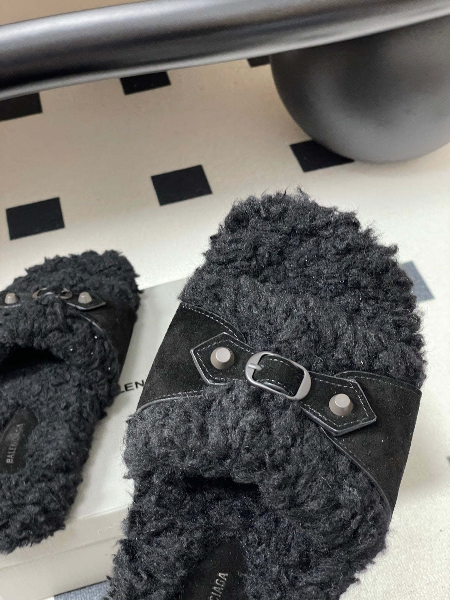 BALENCIAGA 25S SLIPPERS IN BLACK SUEDE AND WOOL - 35