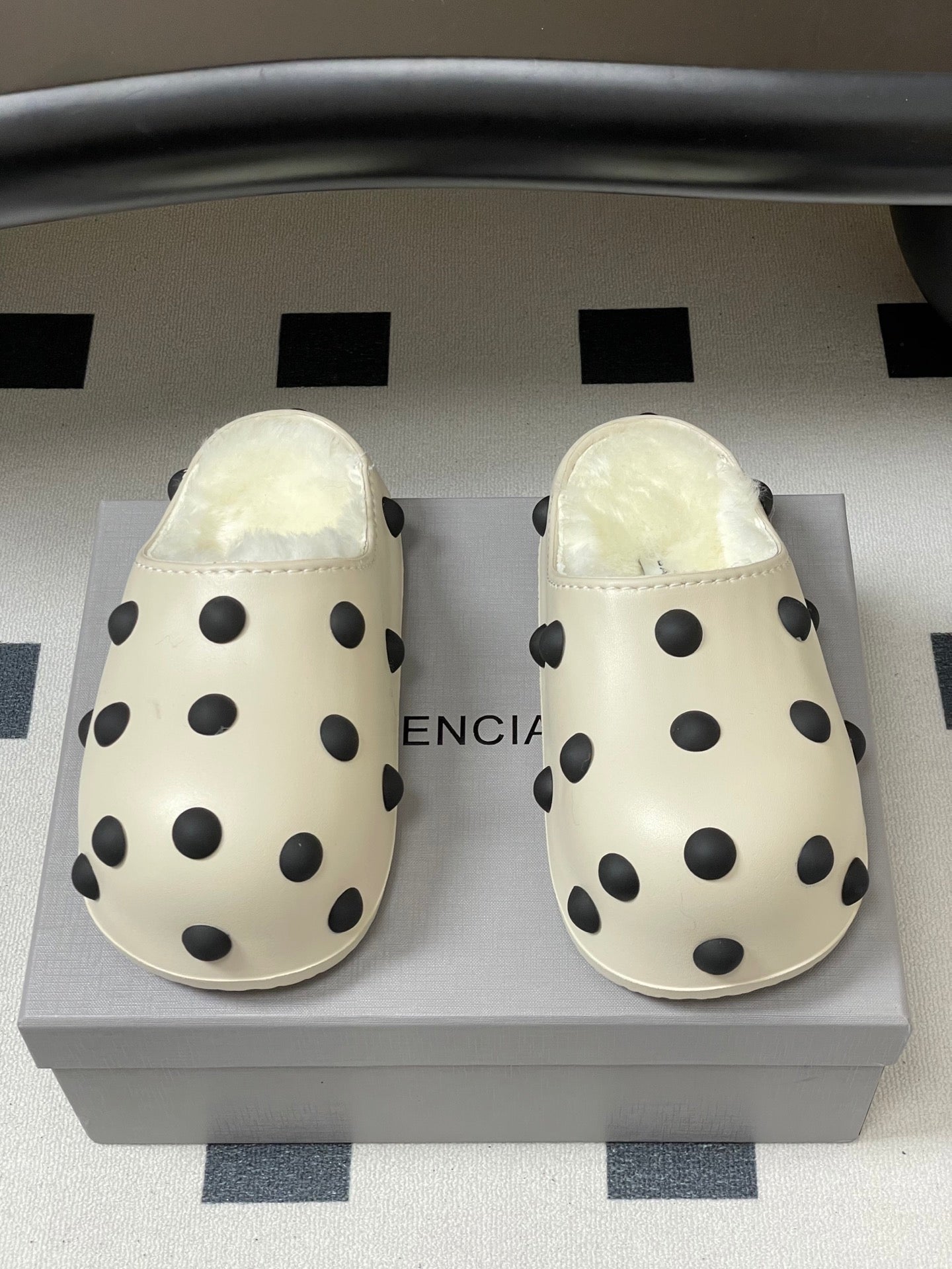BALENCIAGA 25S FUR-LINED MULES IN WHITE FAUX LEATHER - 35