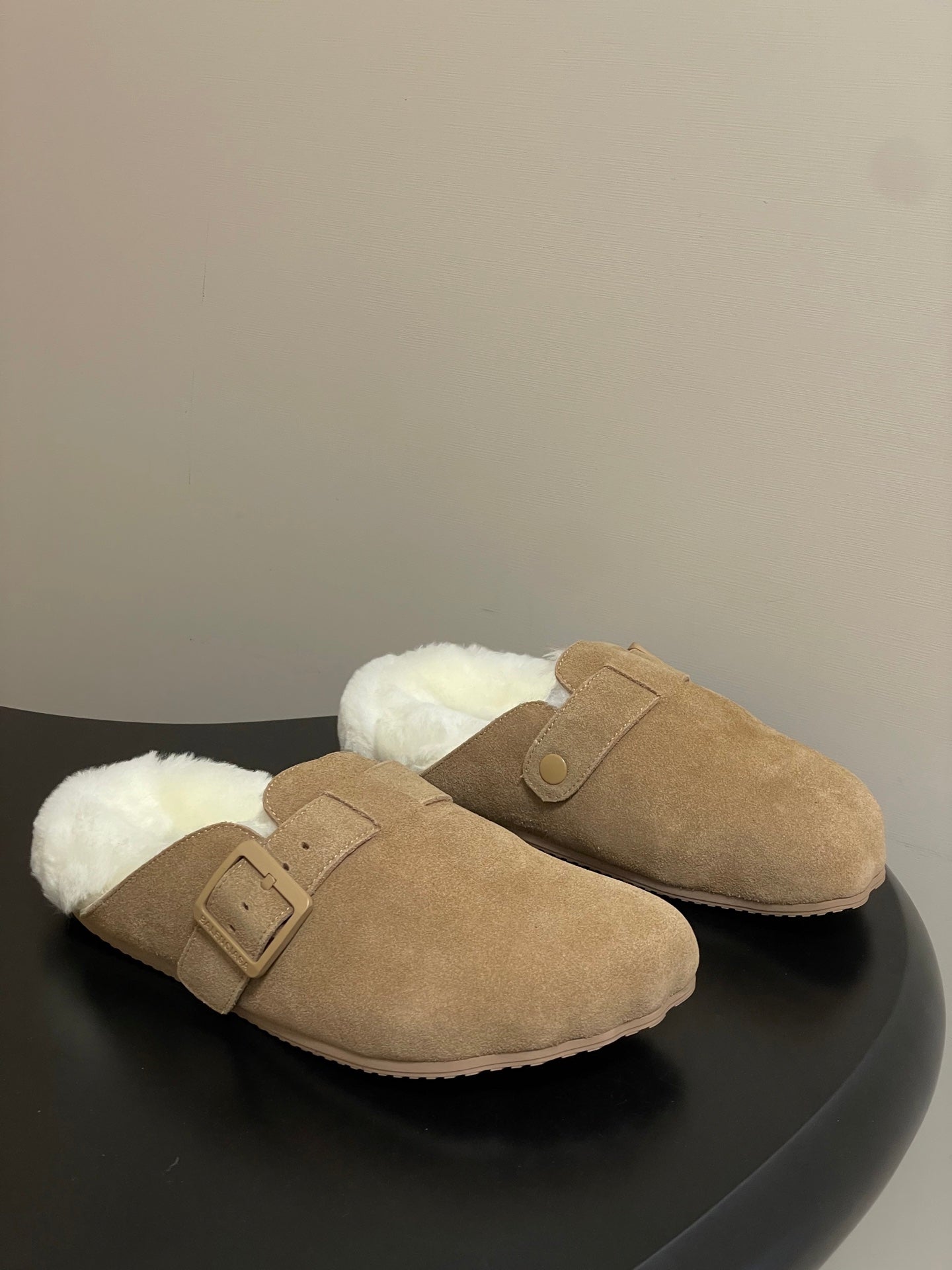BALENCIAGA 25S FUR-LINED MULES IN LIGHT BROWN FAUX LEATHER - 35